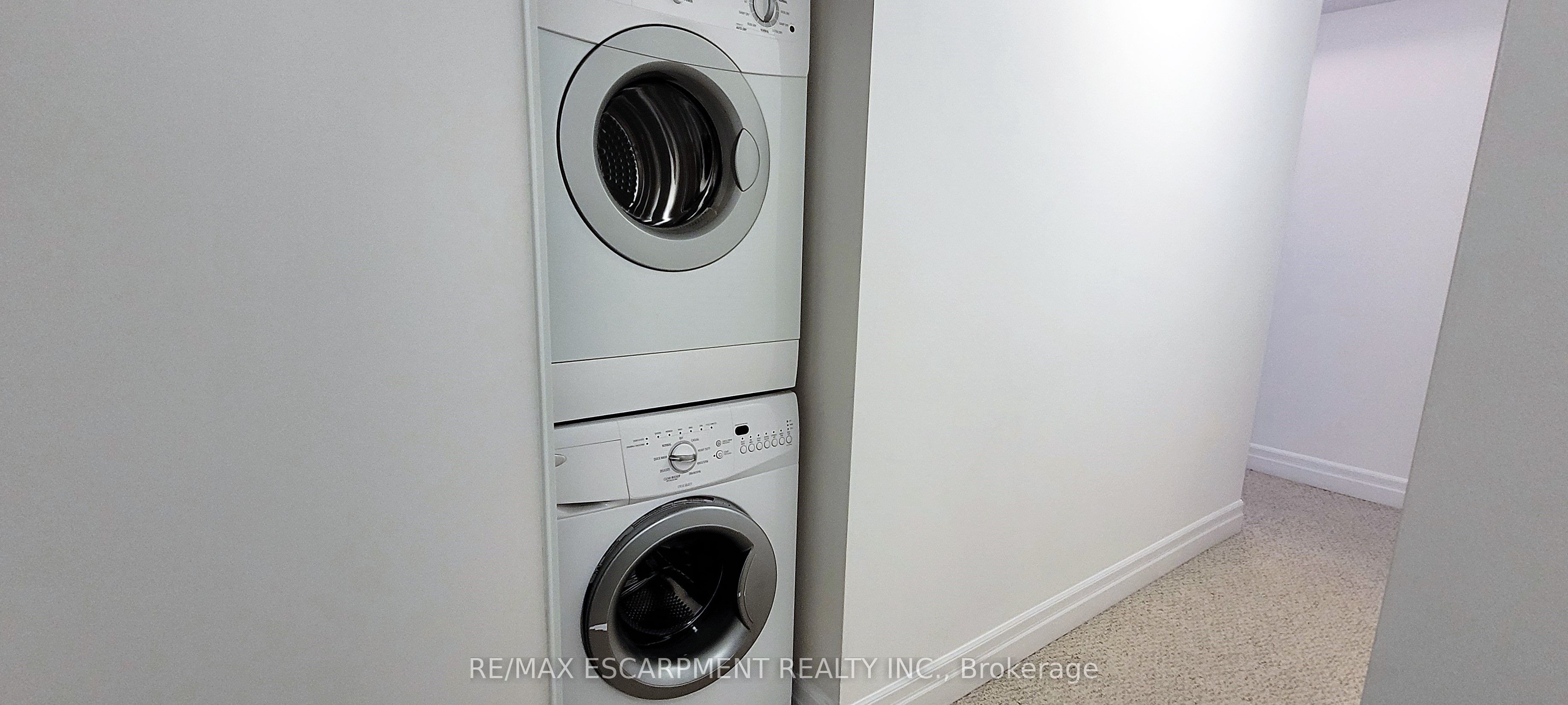 736 Sheppard Avenue W 204, Toronto, ON M3H 2S8 photo 5