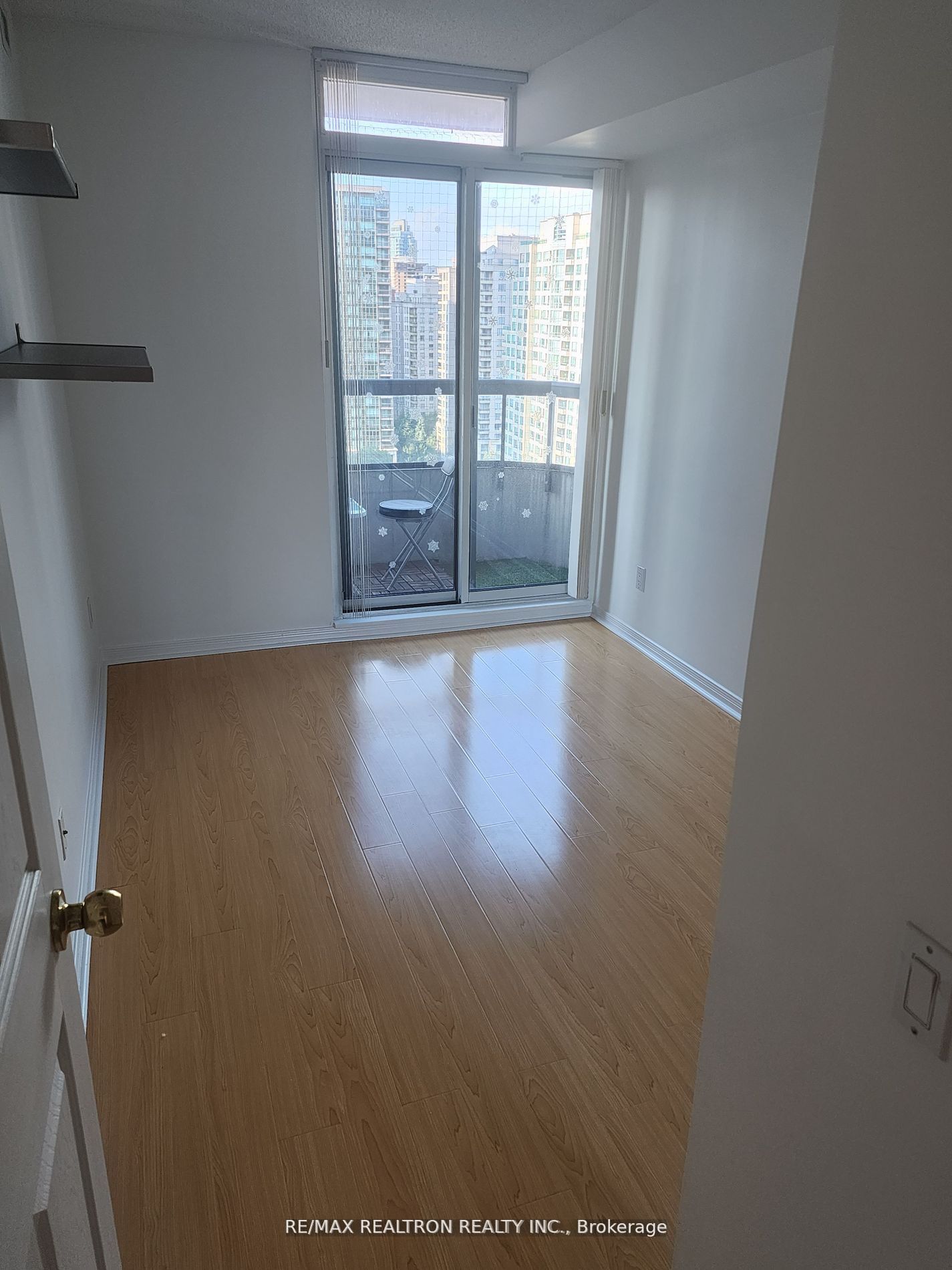 33 Empress Avenue 1112, Toronto, ON M2N 6Y7 photo 4