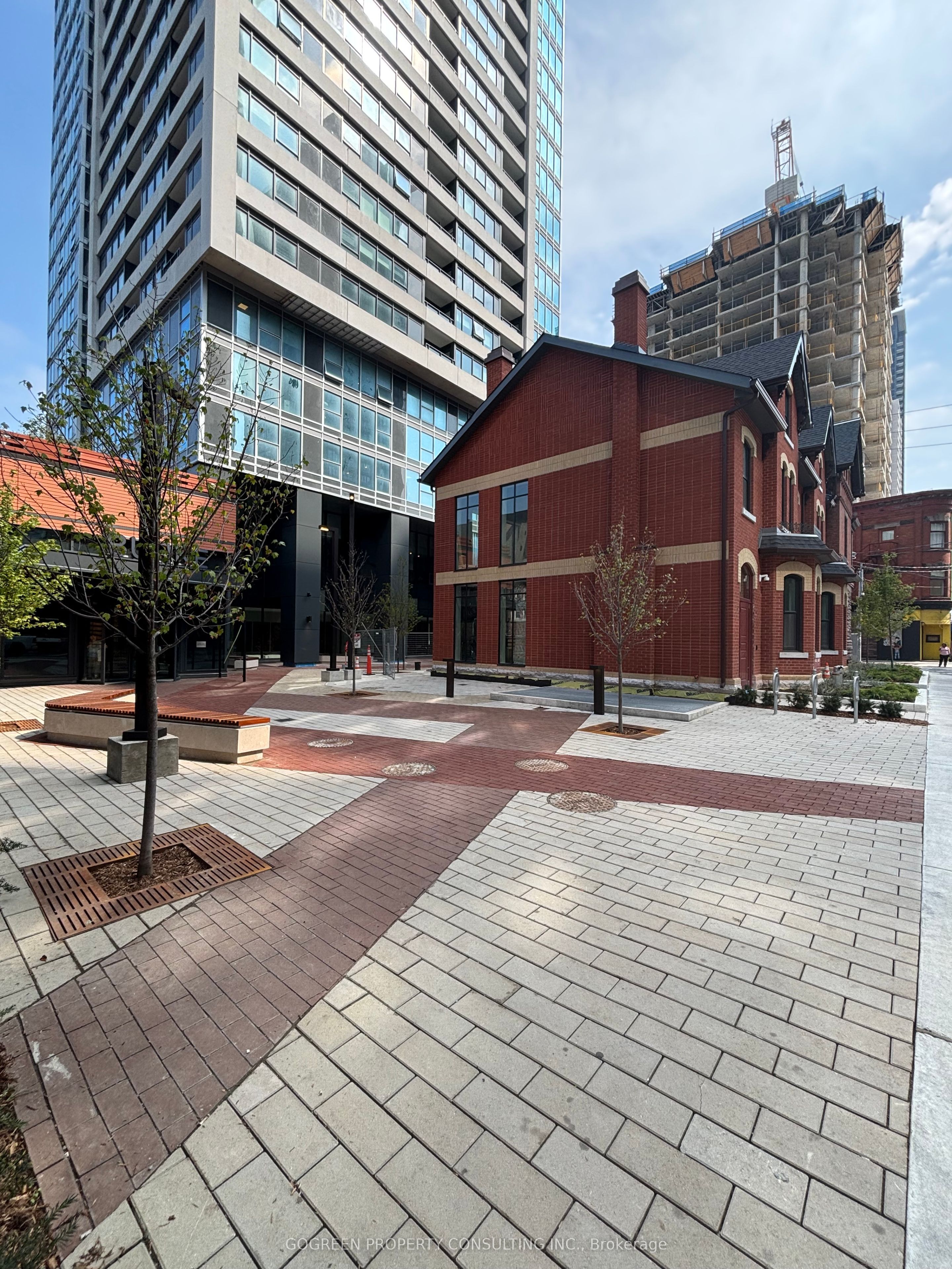 609 Sherbourne Street 3607, Toronto, ON M4X 0A4 photo 2