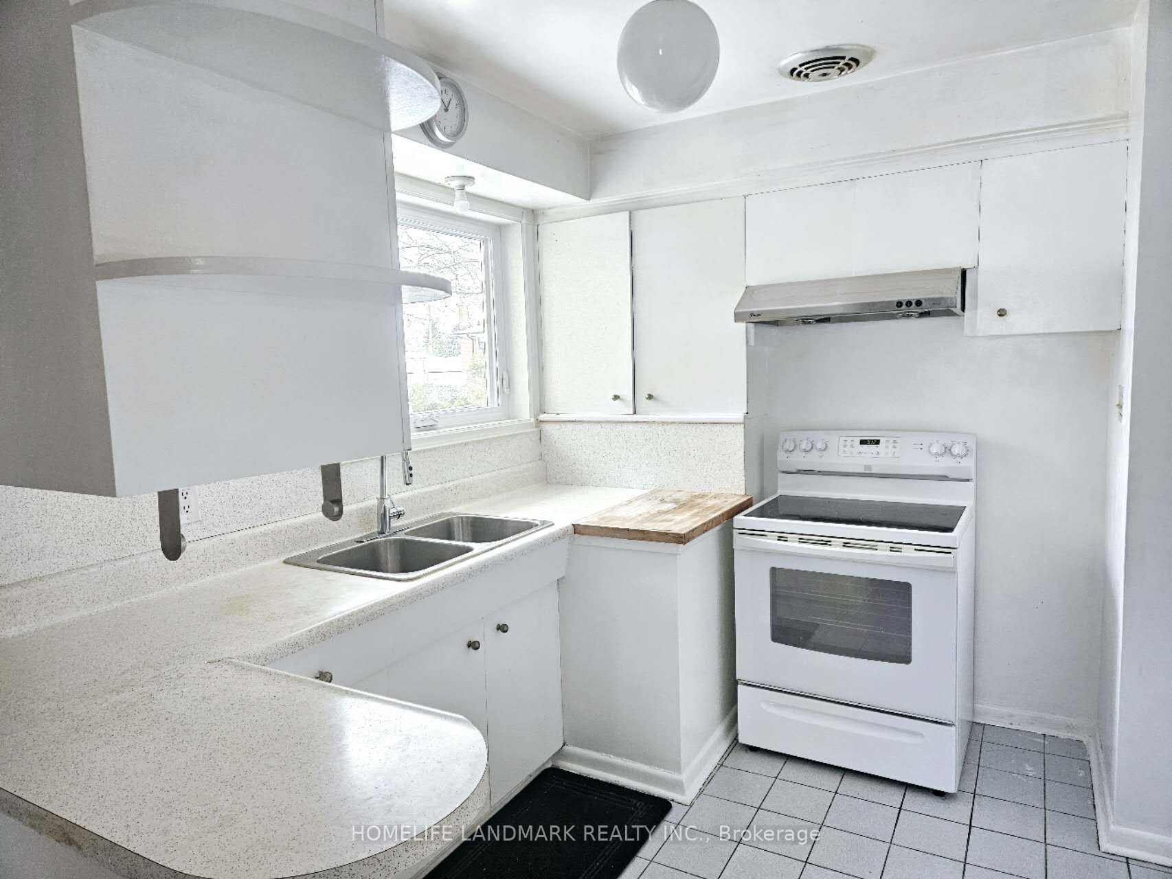 39 Bathford Crescent, Toronto, ON M2J 2S3 photo 2
