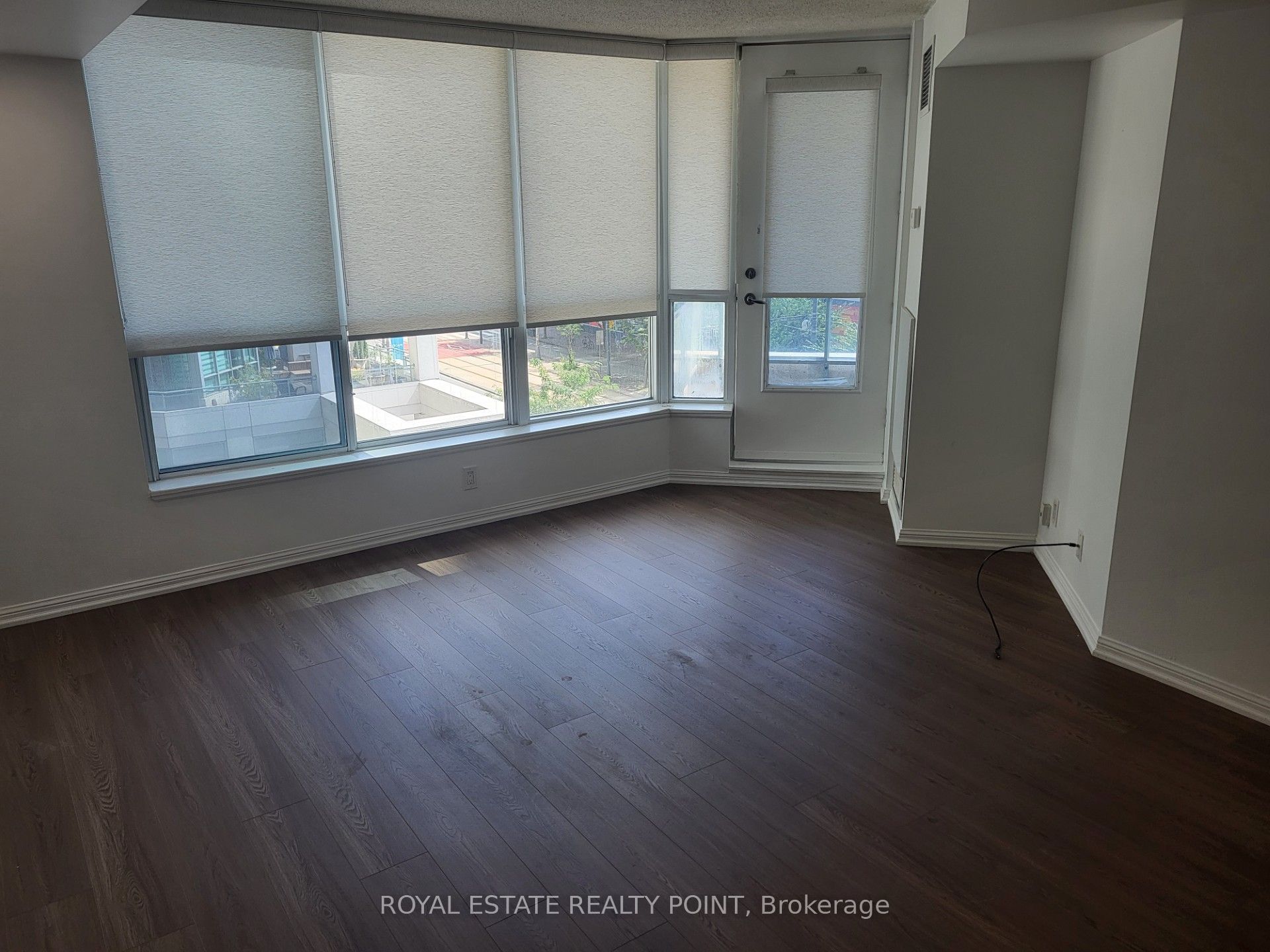 230 Queens Quay Boulevard W 522, Toronto, ON M5J 2Y7 photo 3