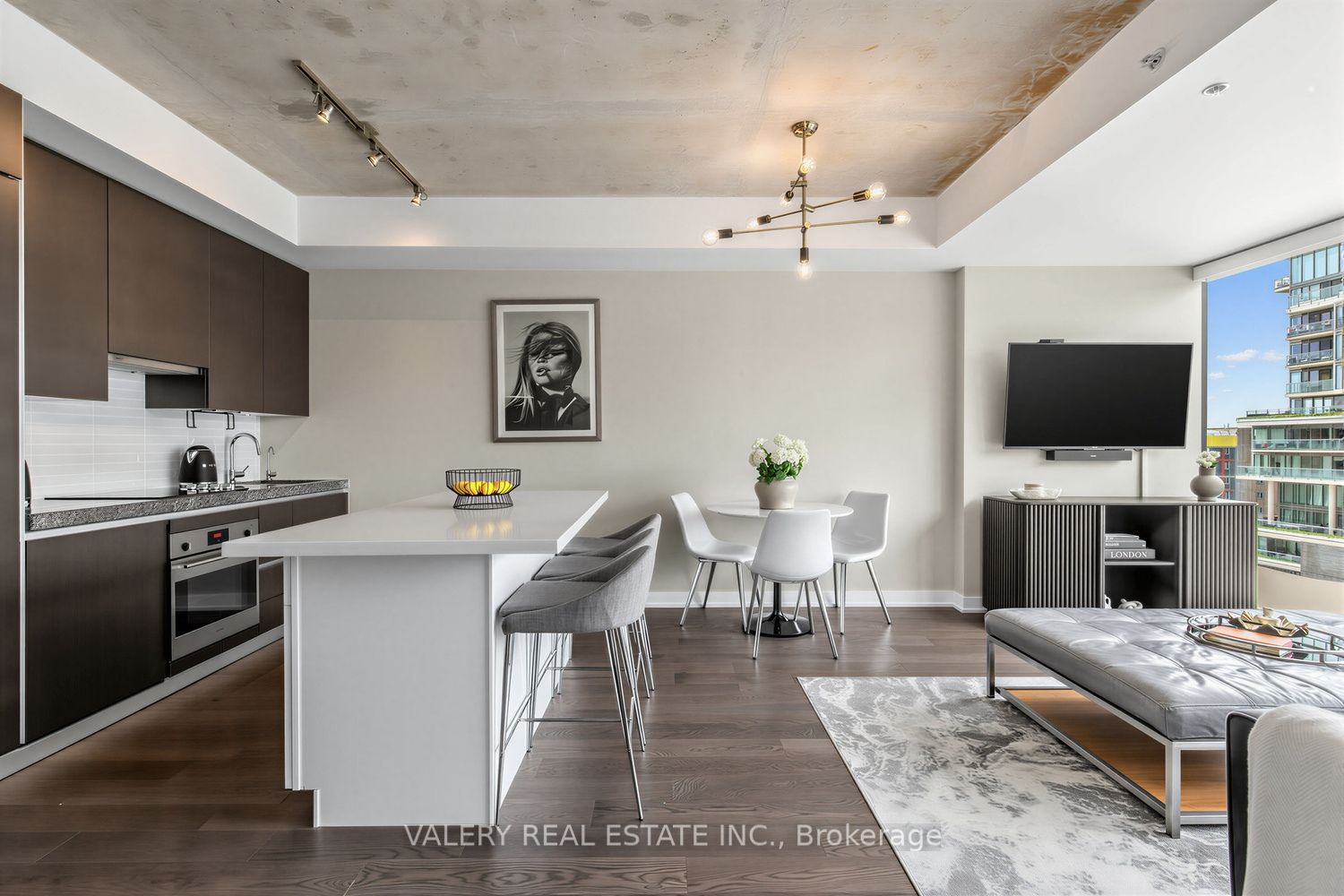 629 King Street W 1022, Toronto, ON M5V 0G9