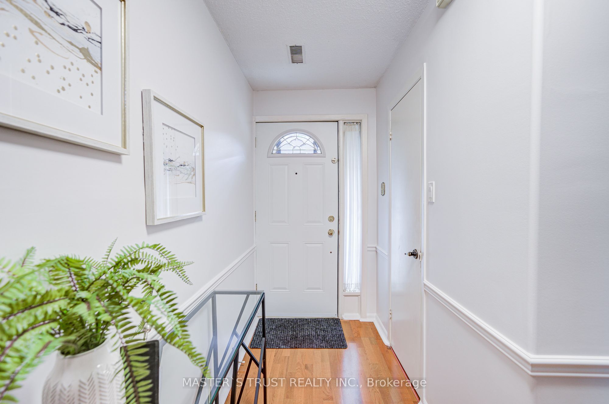 35 Bards Walkway, Toronto, ON M2J 4T8 photo 4