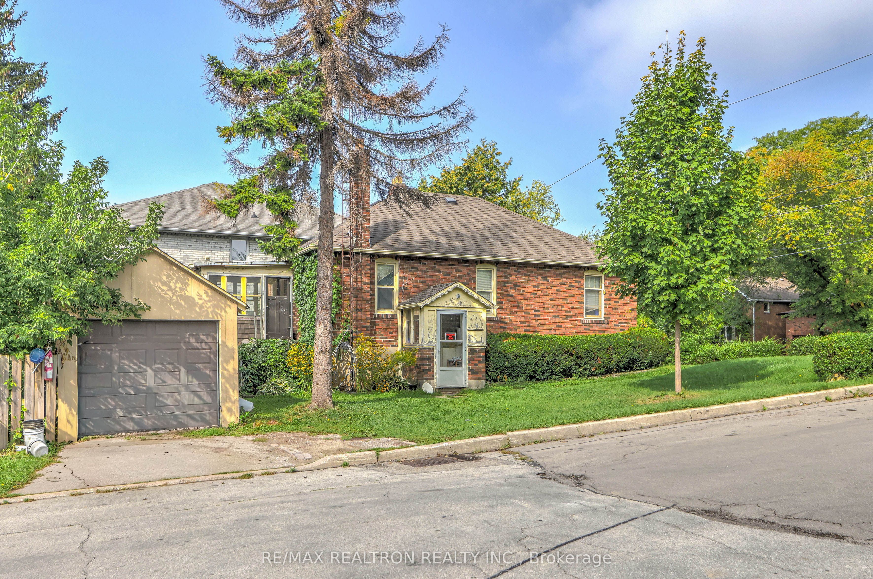 143 Harlandale Avenue, Toronto, ON M2N 1P5 photo 2