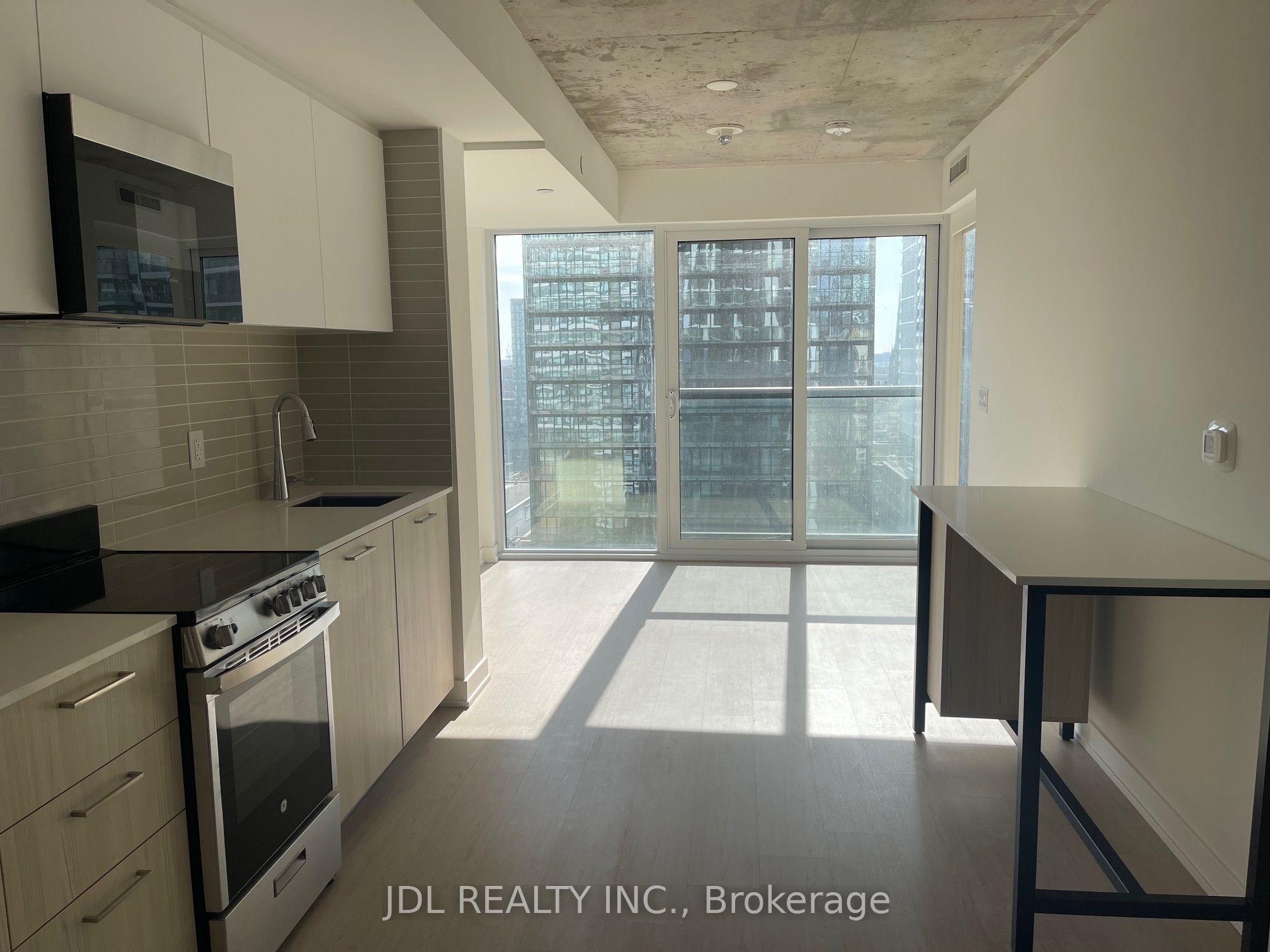 65 Mutual Street 1603, Toronto, ON M5B 0E5 photo 3