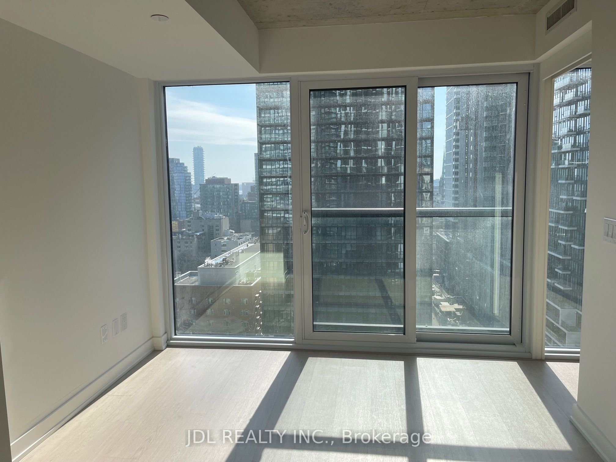 65 Mutual Street 1603, Toronto, ON M5B 0E5 photo 5