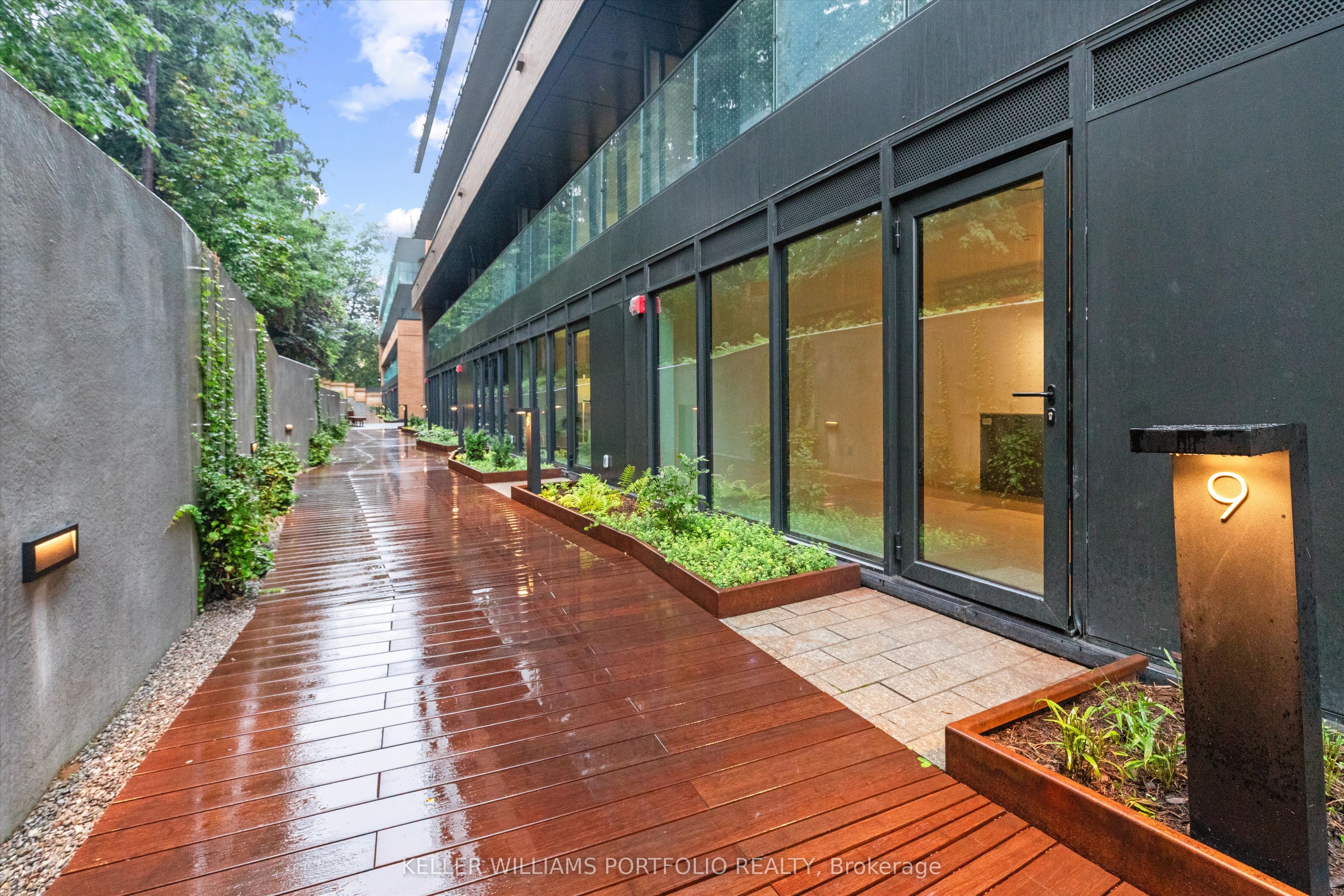 1720 Bayview Avenue TH09, Toronto, ON M4G 3C4 photo 5