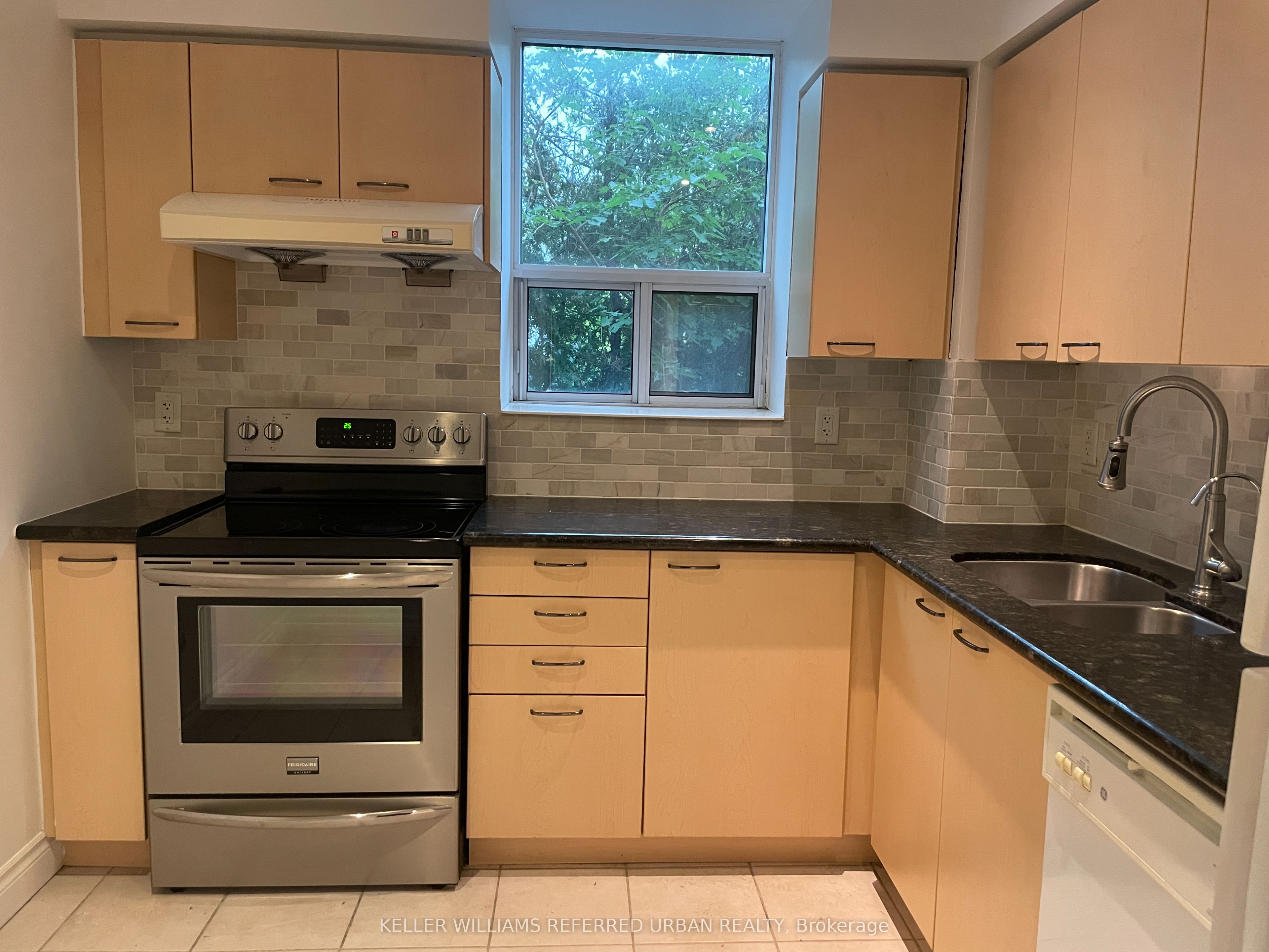 1 Clairtrell Road 205, Toronto, ON M2N 7H5 photo 5