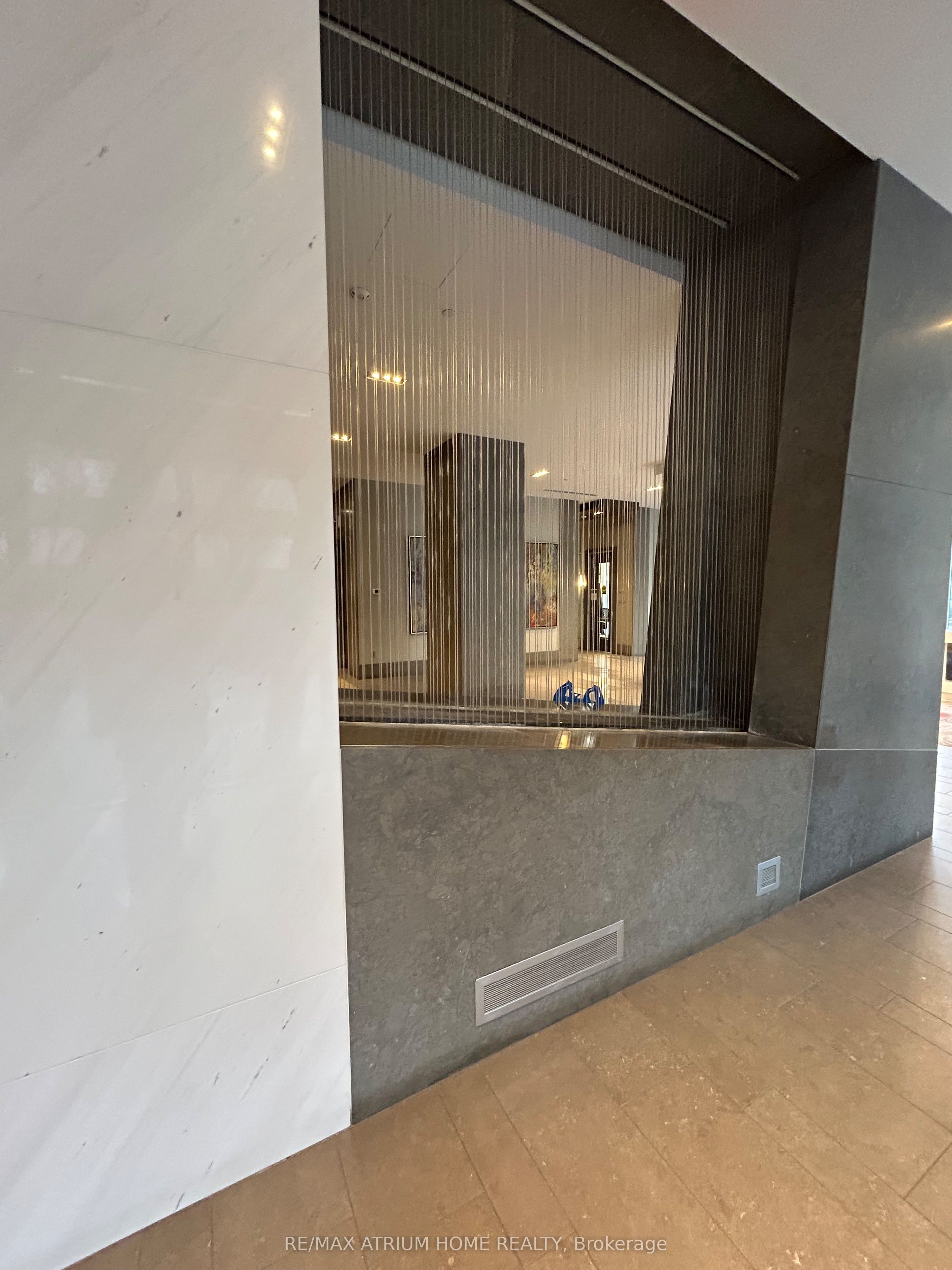 88 Sheppard Avenue E 1910, Toronto, ON M2N 6Y2 photo 2