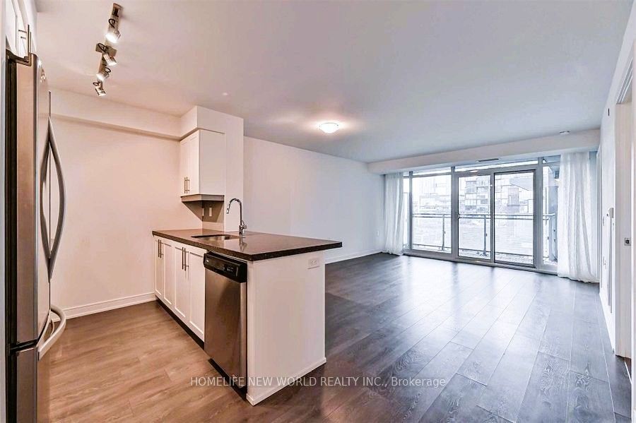 525 Adelaide Street W 719, Toronto, ON M5V 1T6 photo 4
