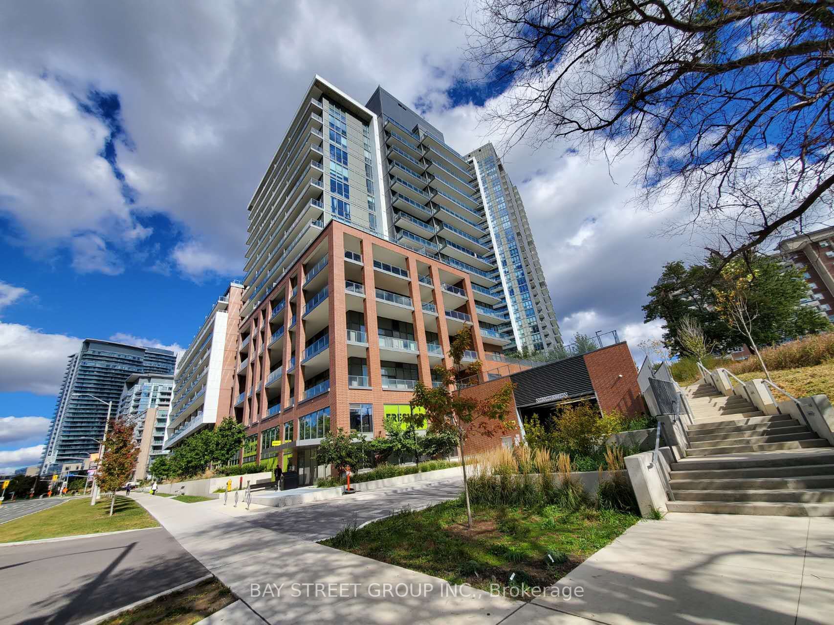 36 Forest Manor Road 515, Toronto, ON M2J 1M1