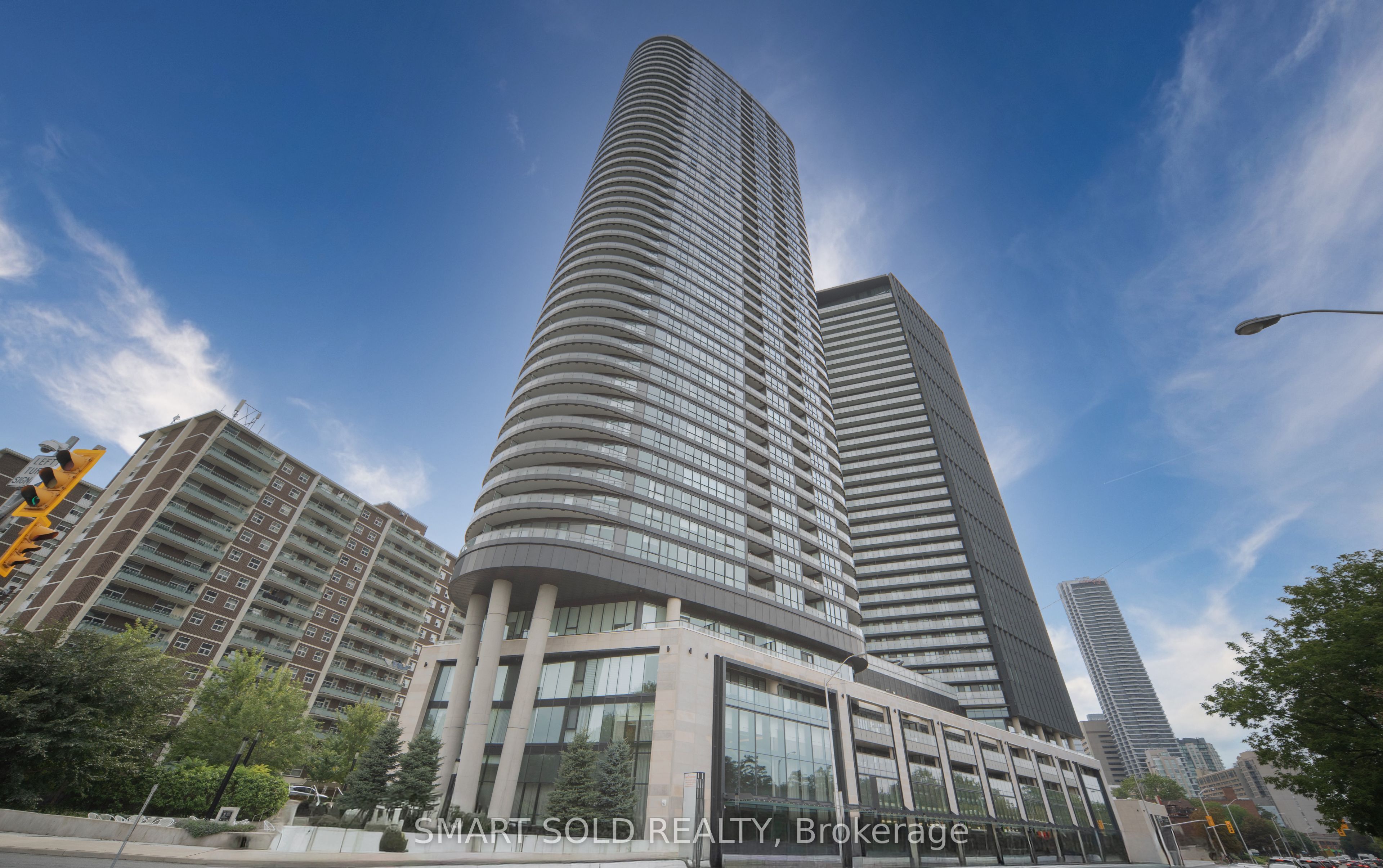 585 Bloor Street E 2017, Toronto, ON M6G 1K5