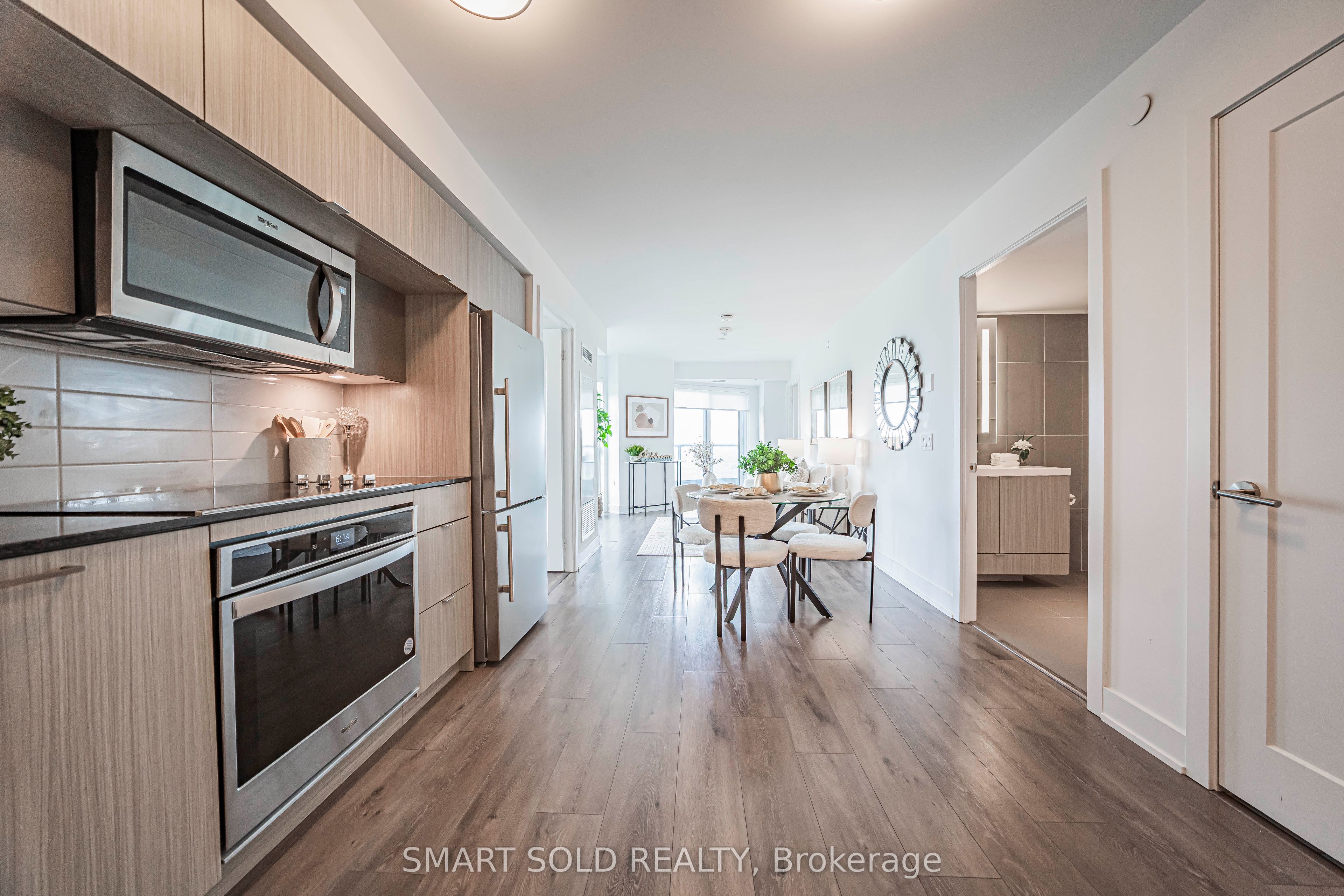 585 Bloor Street E 2017, Toronto, ON M6G 1K5 photo 4