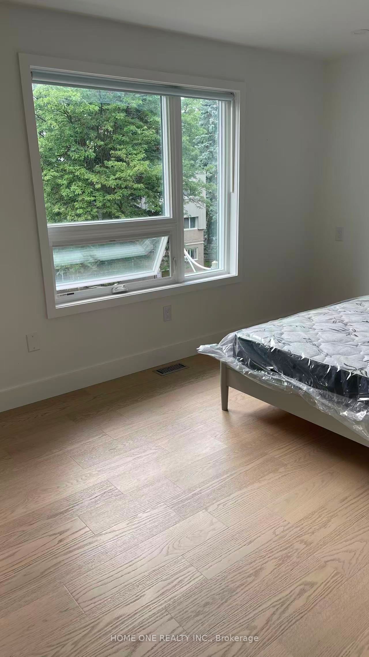 35 Denison Avenue 301, Toronto, ON M5T 2M6 photo 4