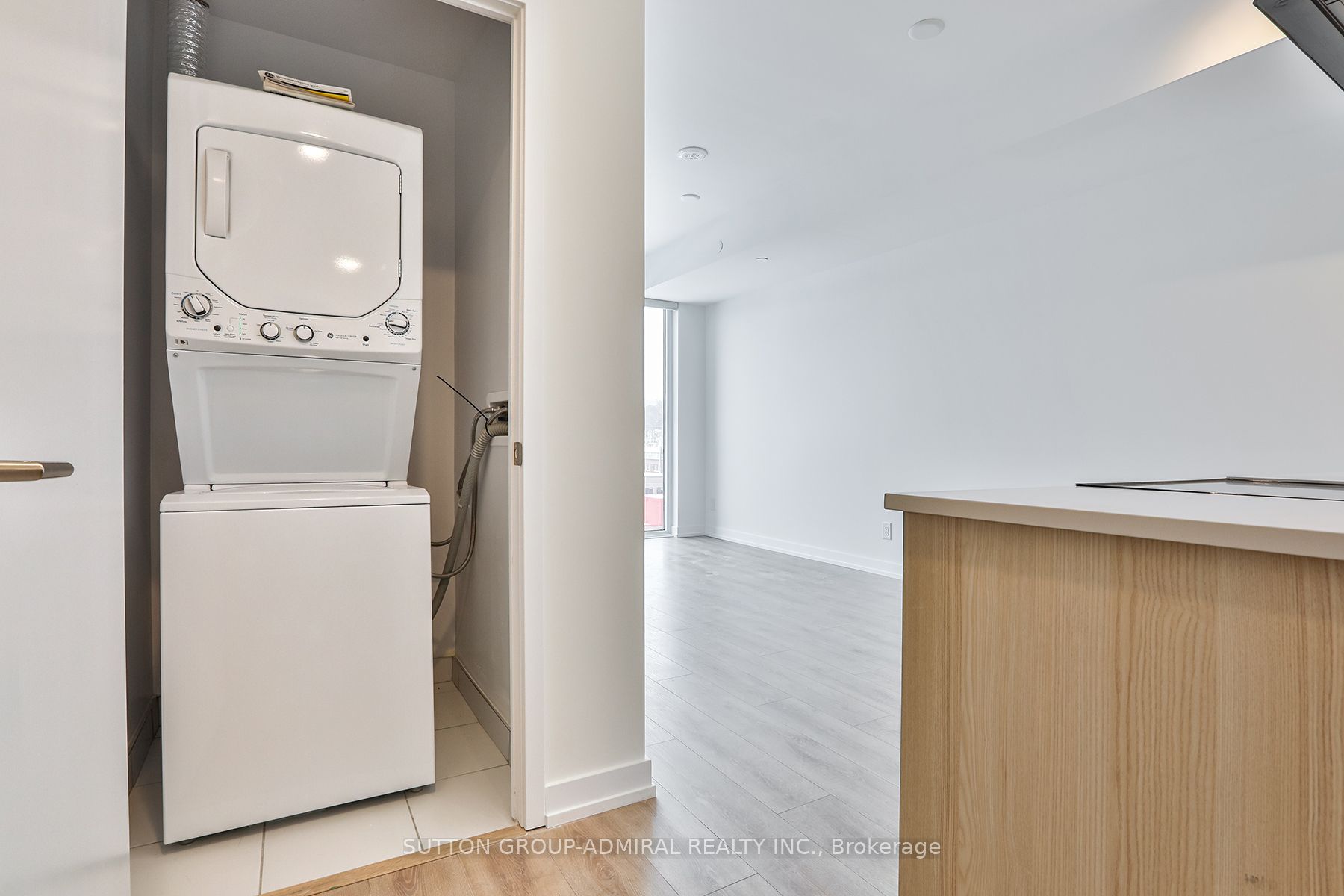 500 Dupont Street 608, Toronto, ON M6G 1Y7 photo 5
