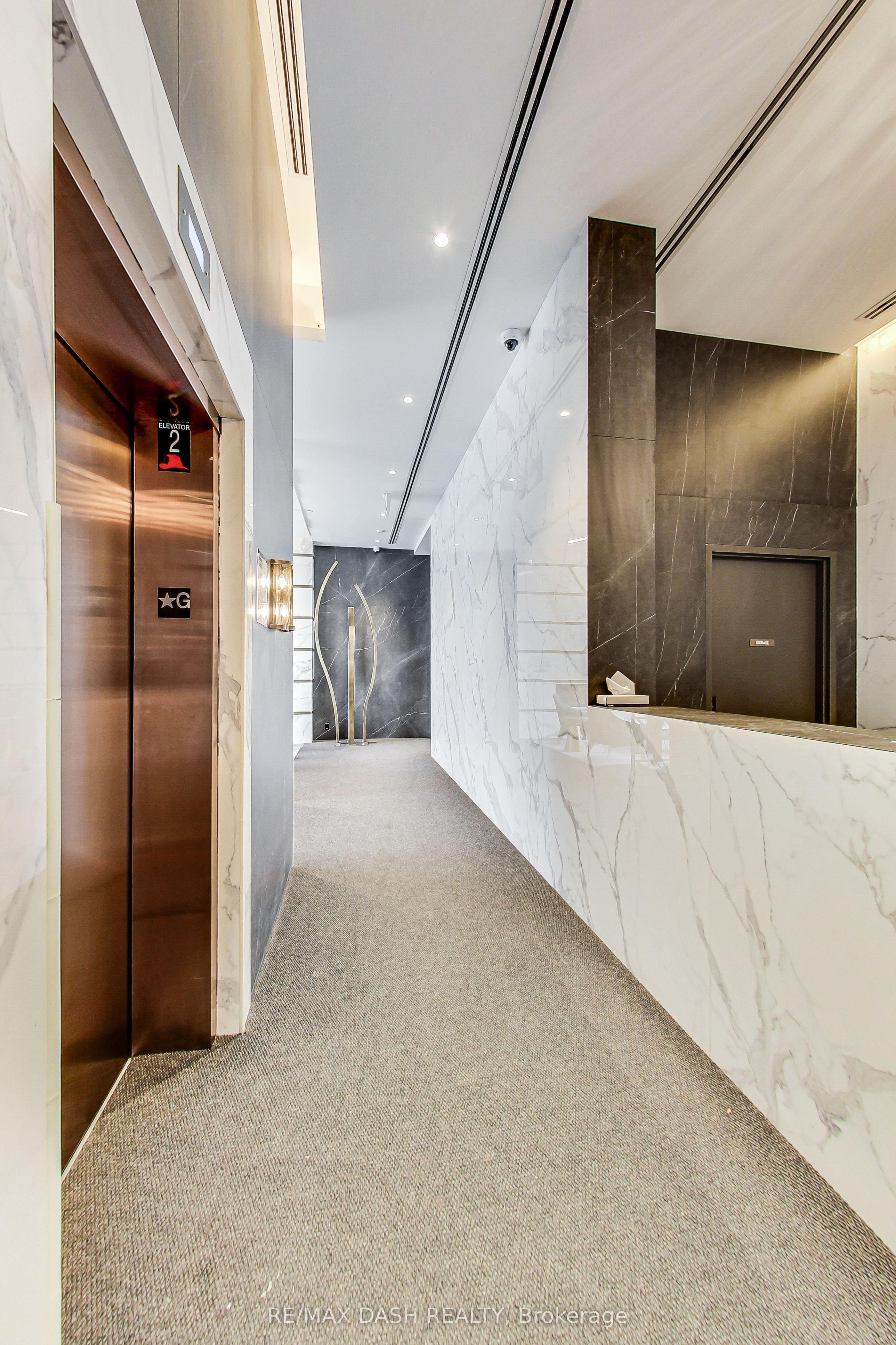 151 Avenue Road 501, Toronto, ON M5R 2H7 photo 5