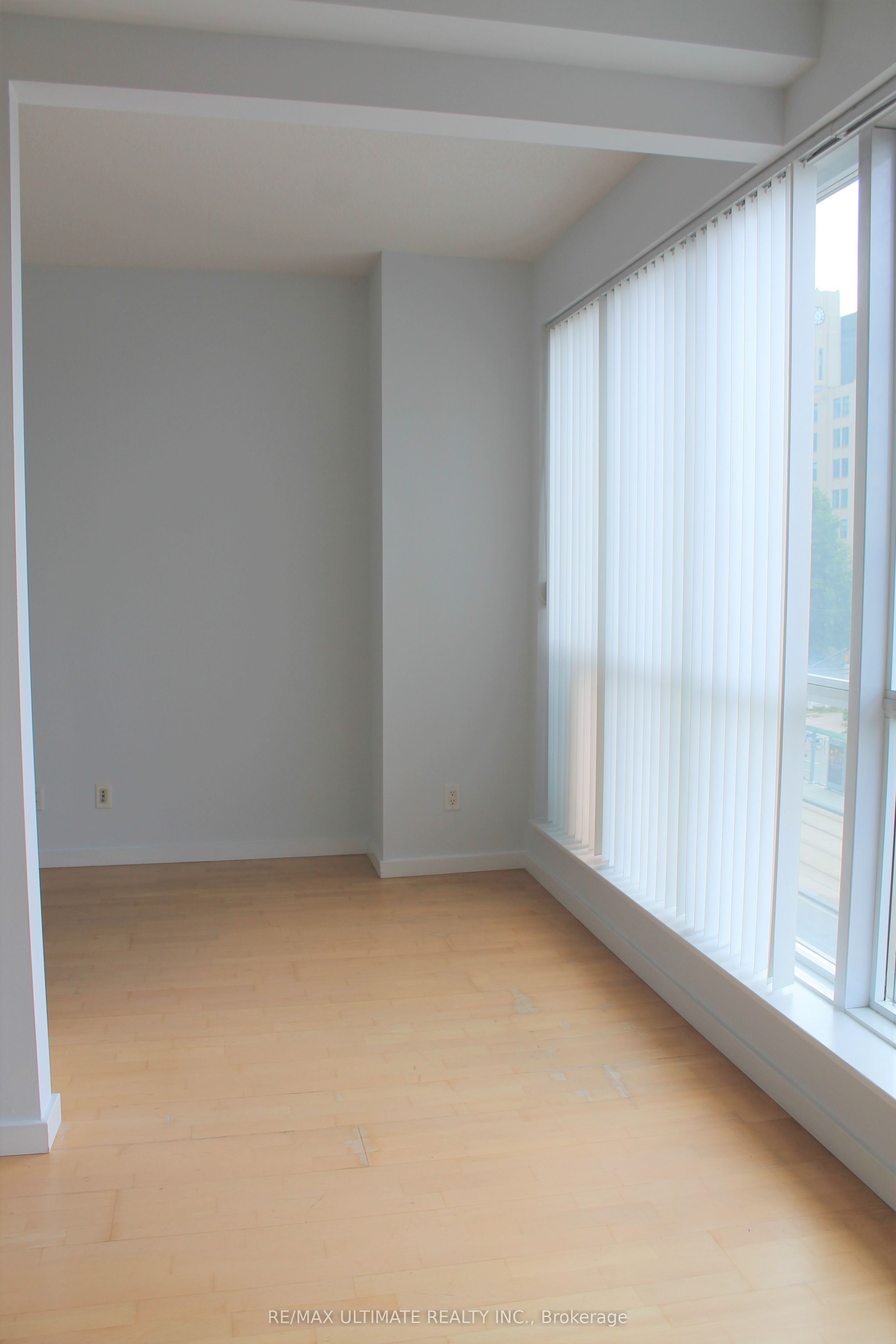 218 Queens Quay W 307, Toronto, ON M5J 2Y6 photo 3
