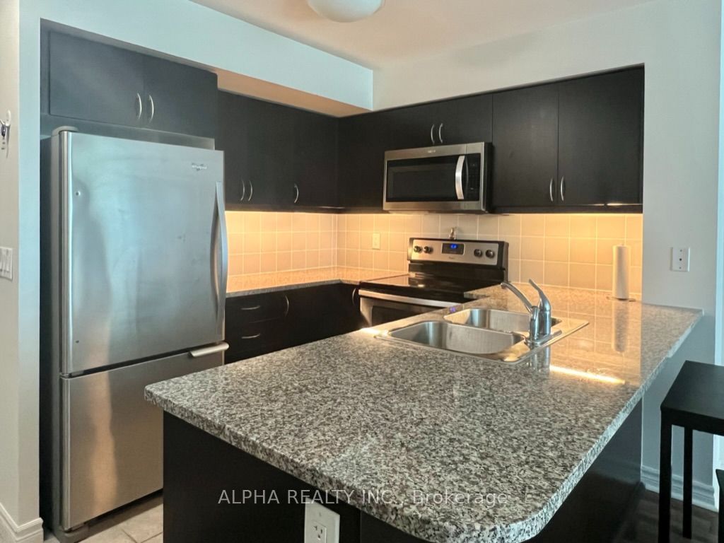 25 Lower Simcoe Street 1703, Toronto, ON M5J 3A1