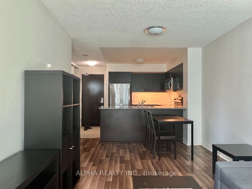 25 Lower Simcoe Street 1703, Toronto, ON M5J 3A1 photo 3
