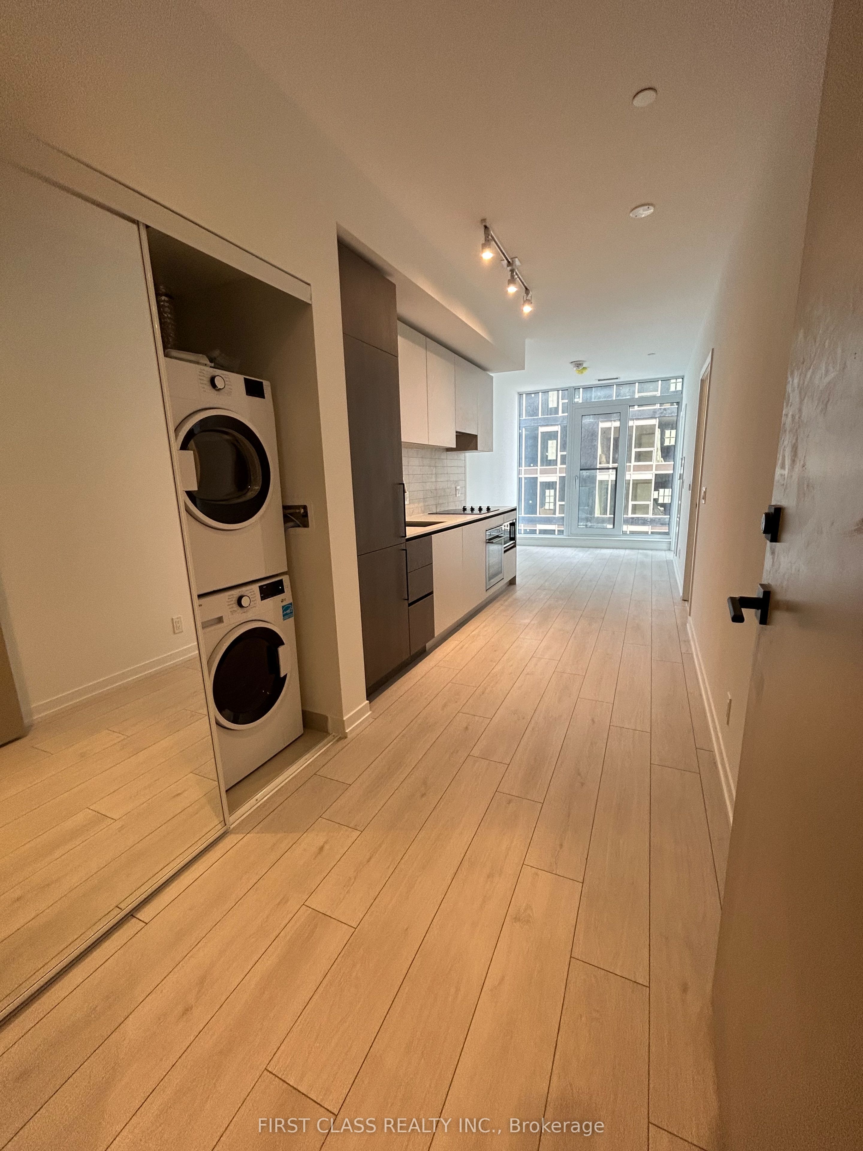 55 Mercer Street 2710, Toronto, ON M5V 0W4 photo 2