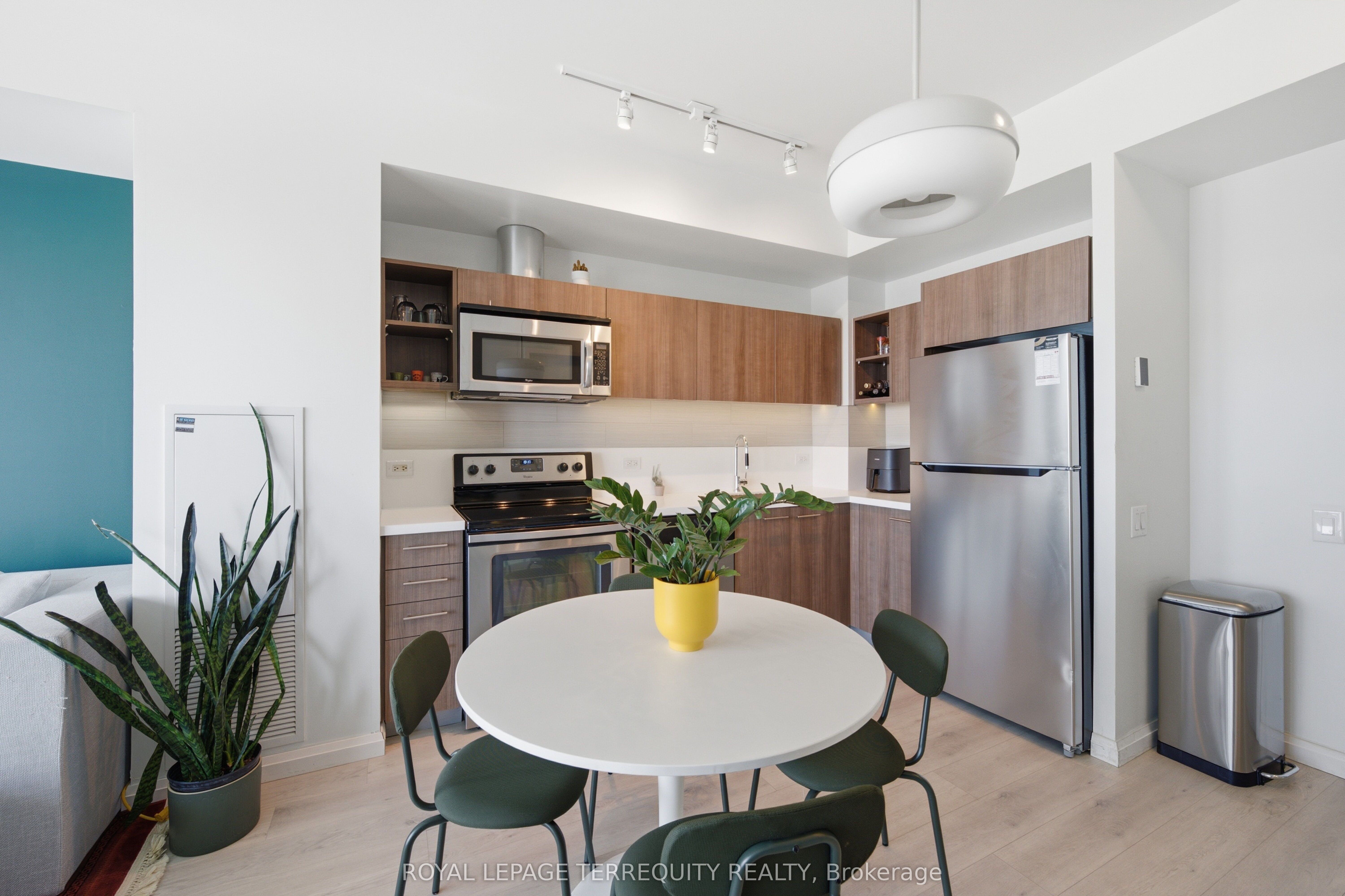70 Distillery Lane 2107, Toronto, ON M5A 0E3 photo 3