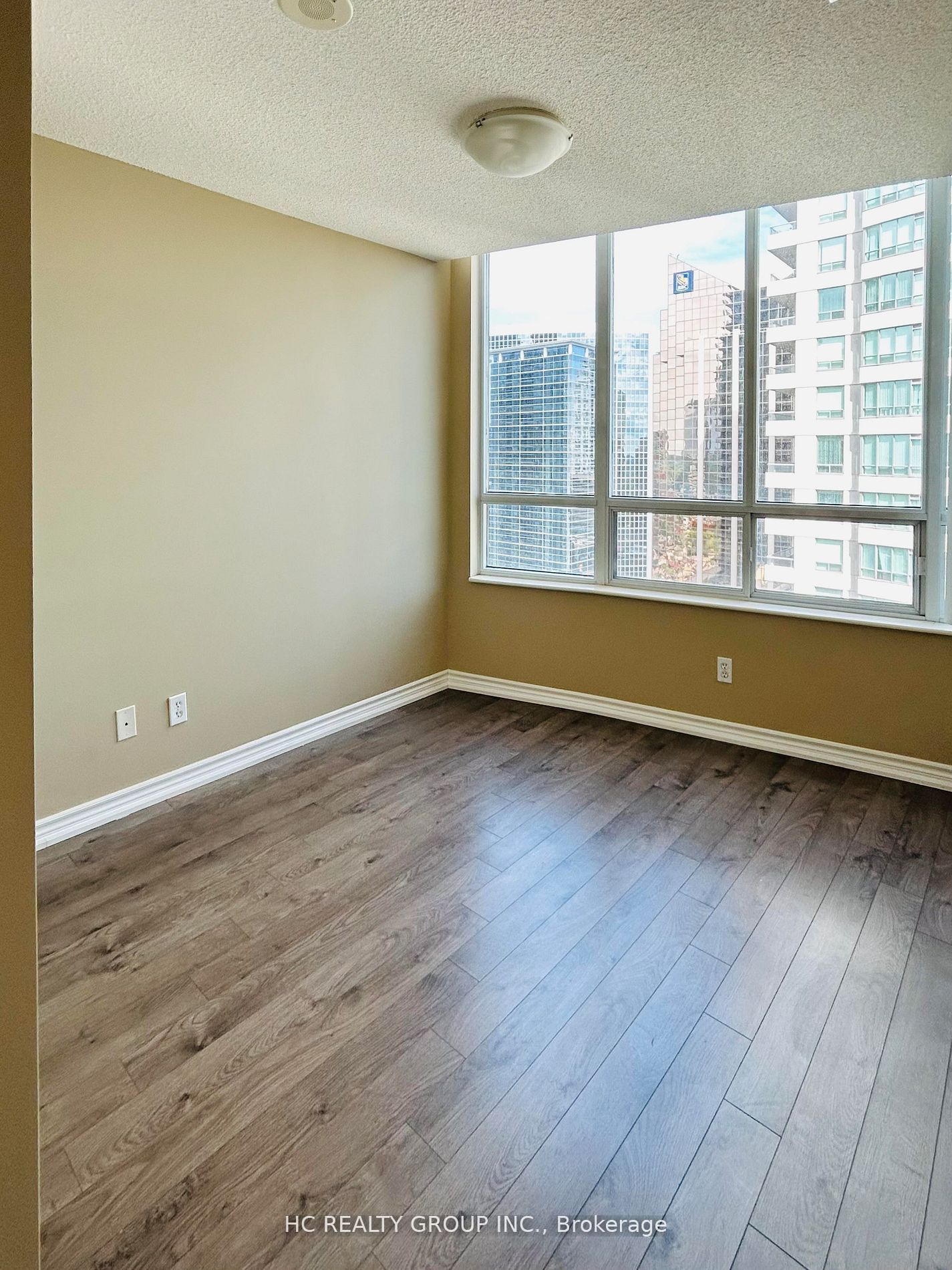 18 Spring Garden Avenue 2103, Toronto, ON M2N 7M2 photo 4