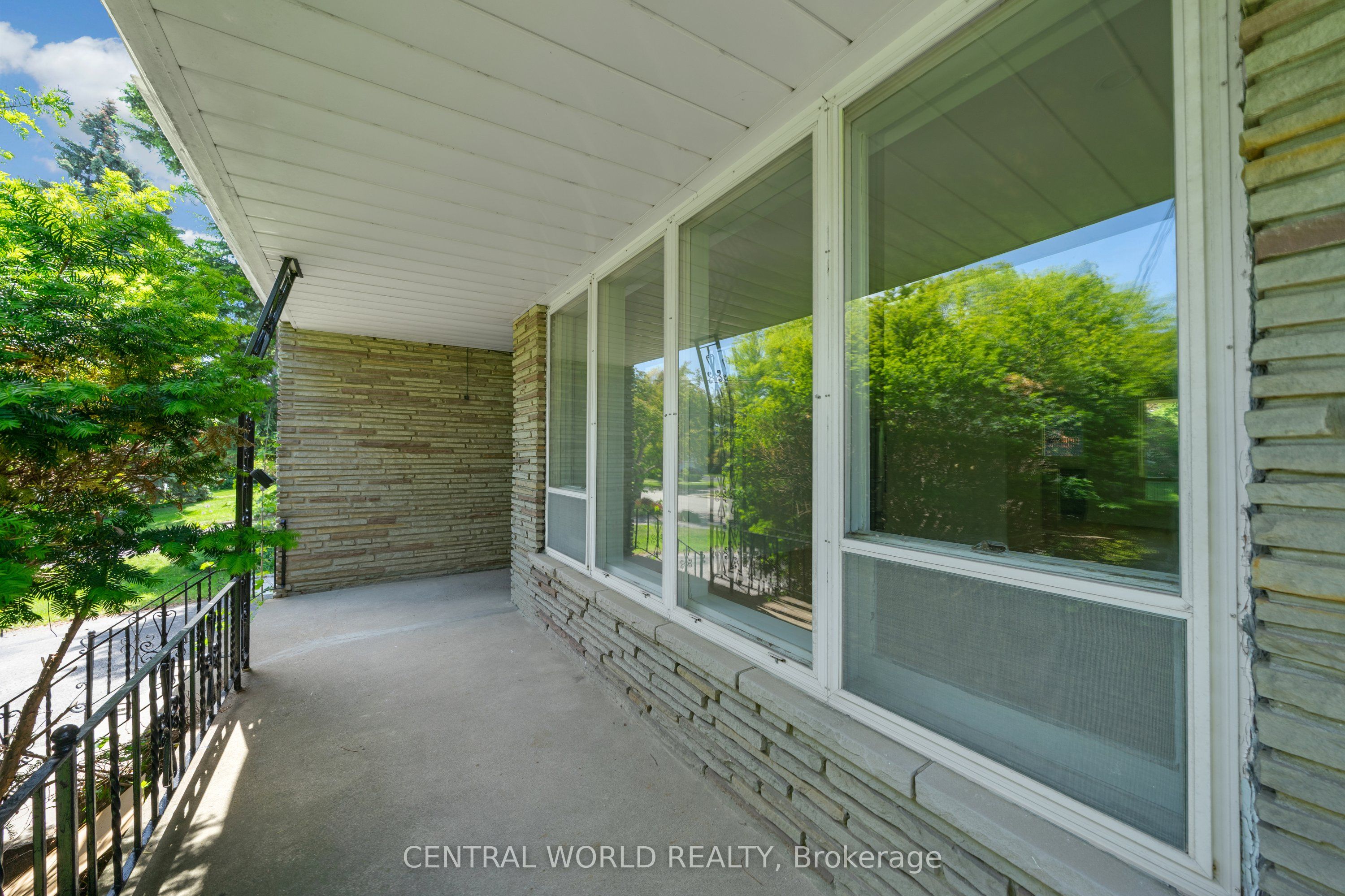 38 Denrock Drive, Toronto, ON M2K 1R2 photo 5