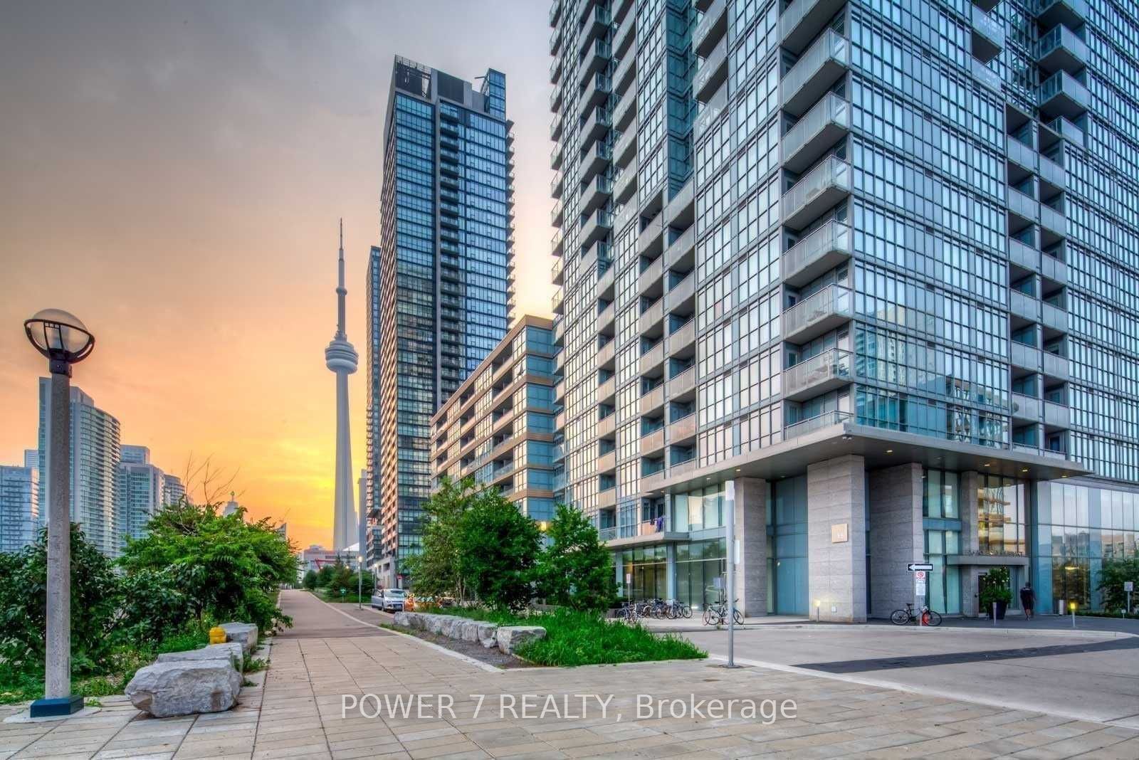 15 Iceboat Terrace 2116, Toronto, ON M5V 4A5 photo 2