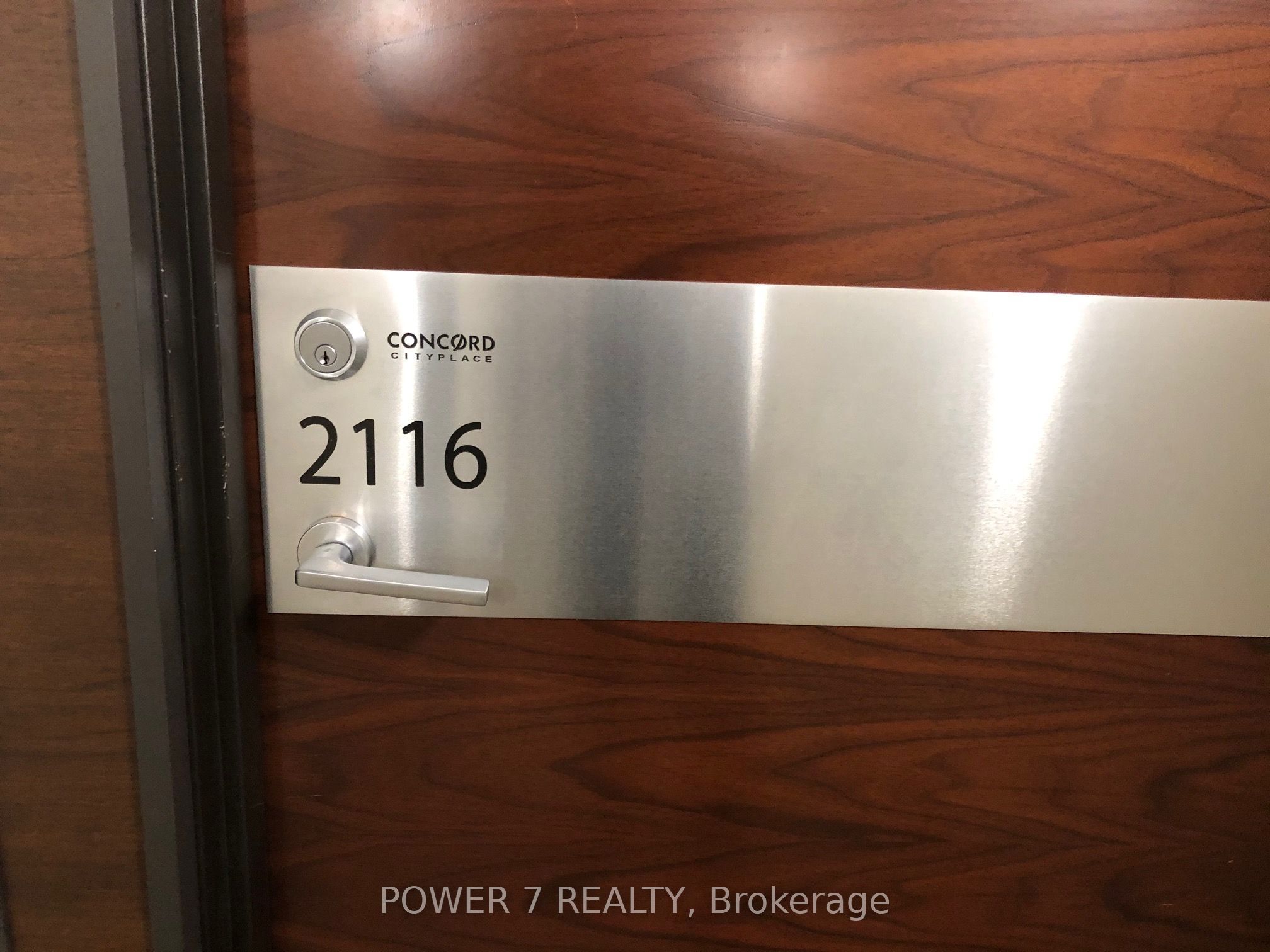 15 Iceboat Terrace 2116, Toronto, ON M5V 4A5 photo 4