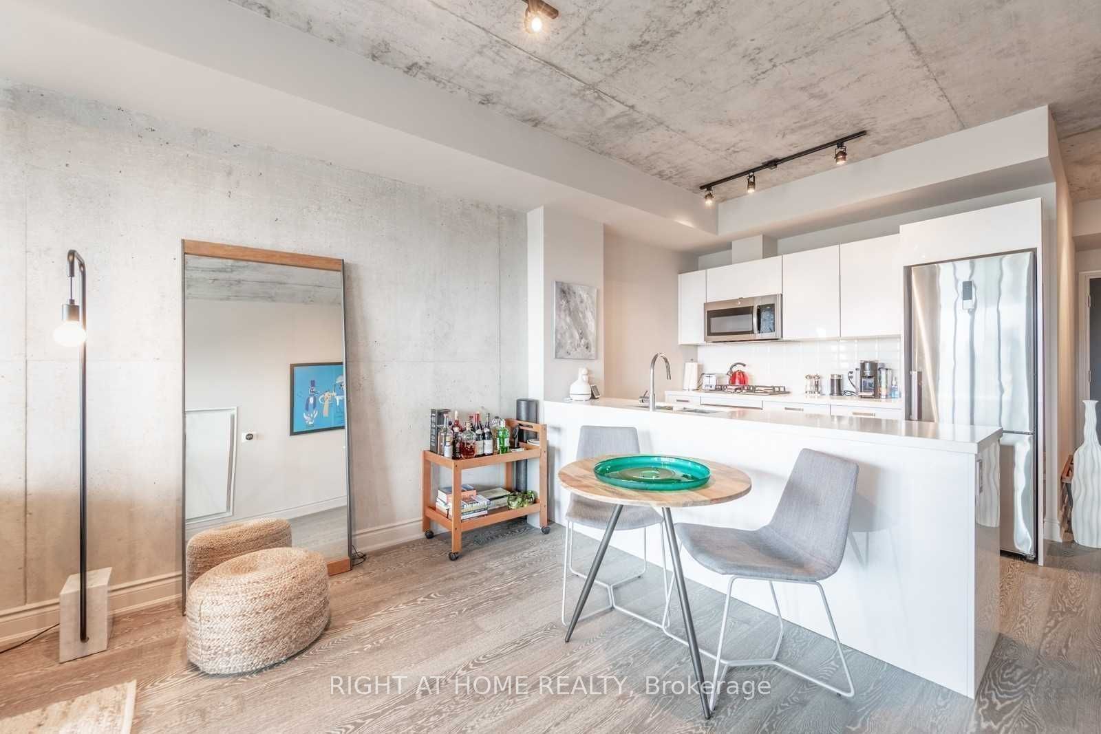 608 Richmond Street W 820, Toronto, ON M5V 0N9 photo 3