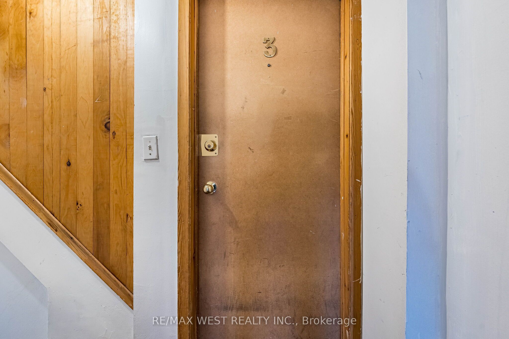 280 St Clarens Avenue 3, Toronto, ON M6H 3W3 photo 3