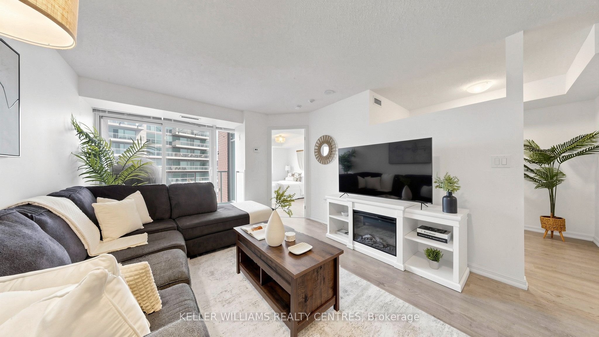 125 Western Battery Road 1006, Toronto, ON M6K 3R8 photo 5