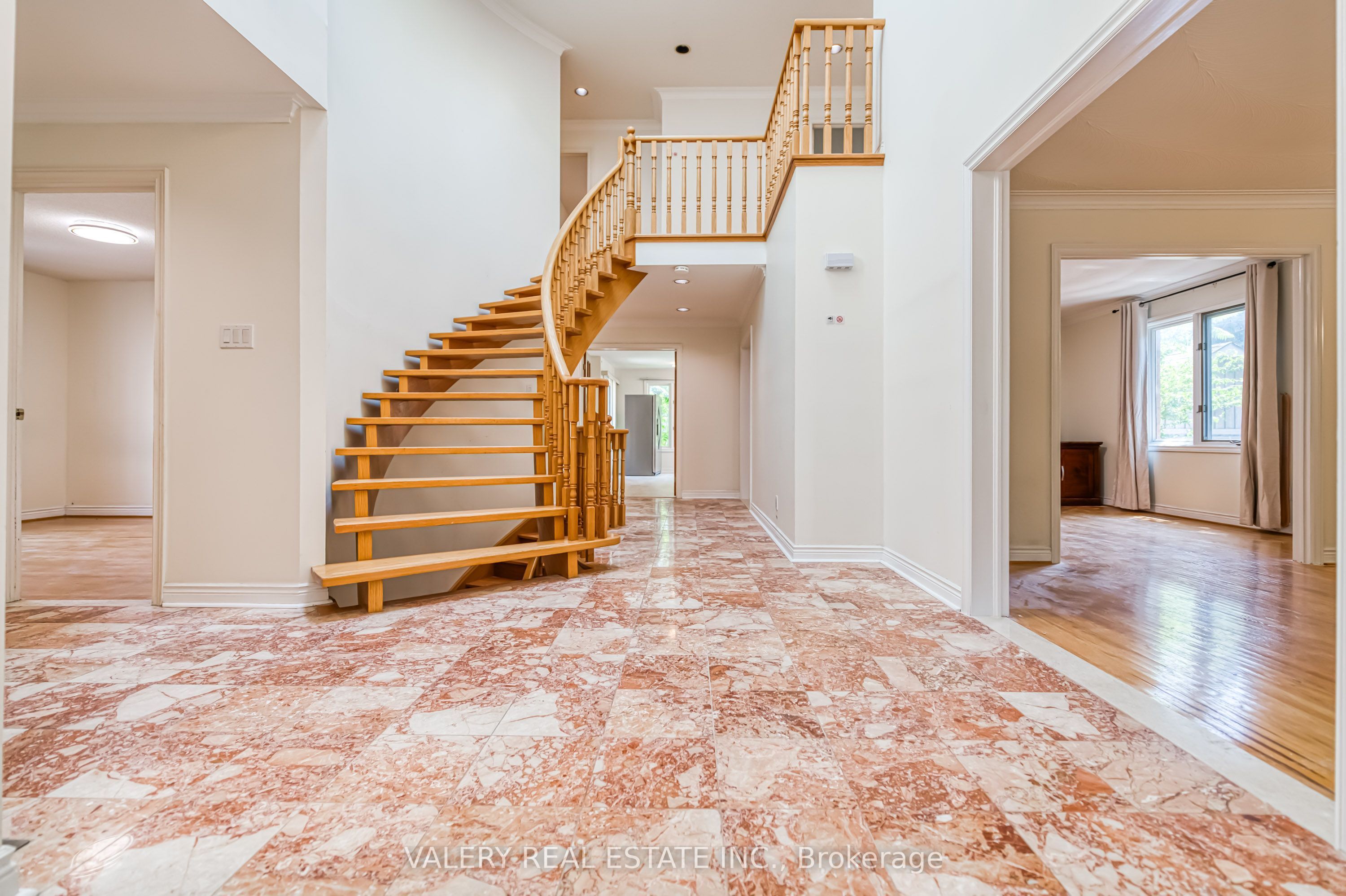 163 Holmes Avenue, Toronto, ON M2N 4M7 photo 3