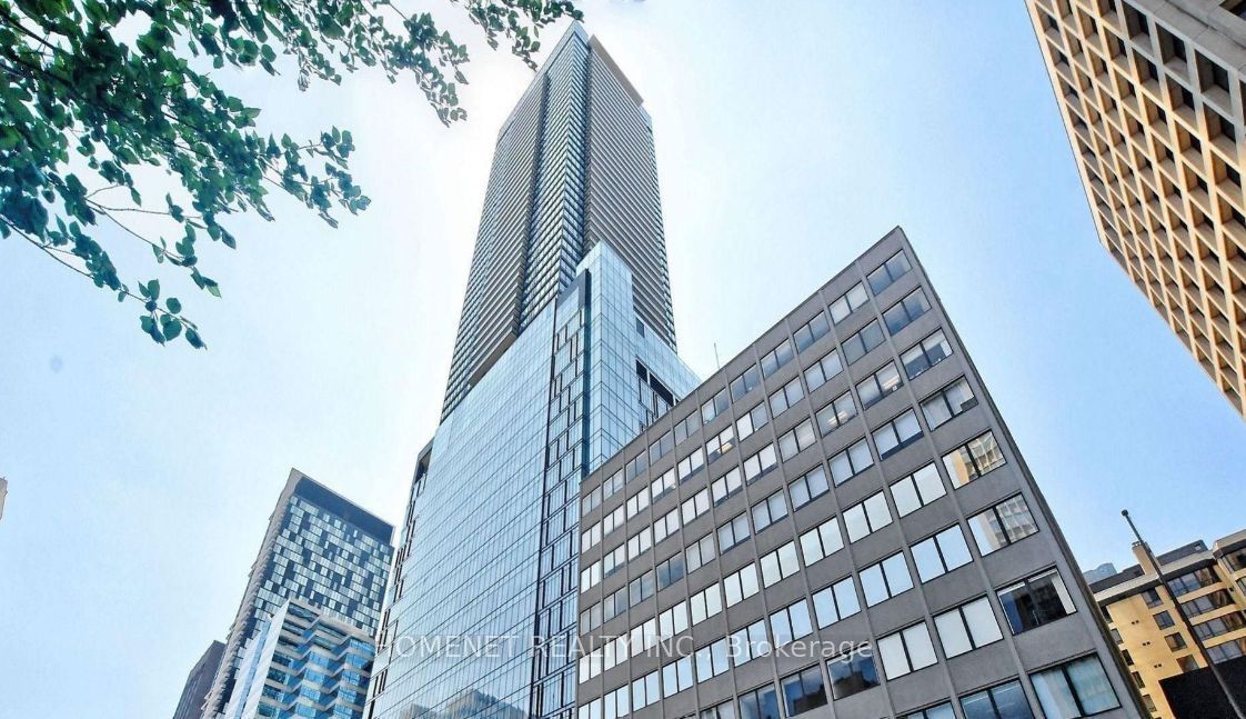 488 University Avenue 5101, Toronto, ON M5G 0C1