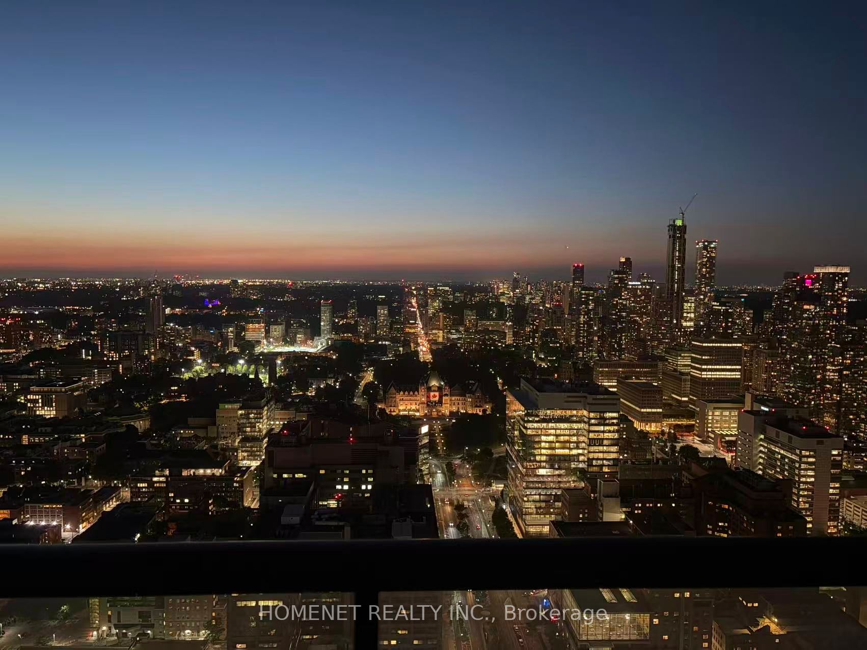 488 University Avenue 5101, Toronto, ON M5G 0C1 photo 3