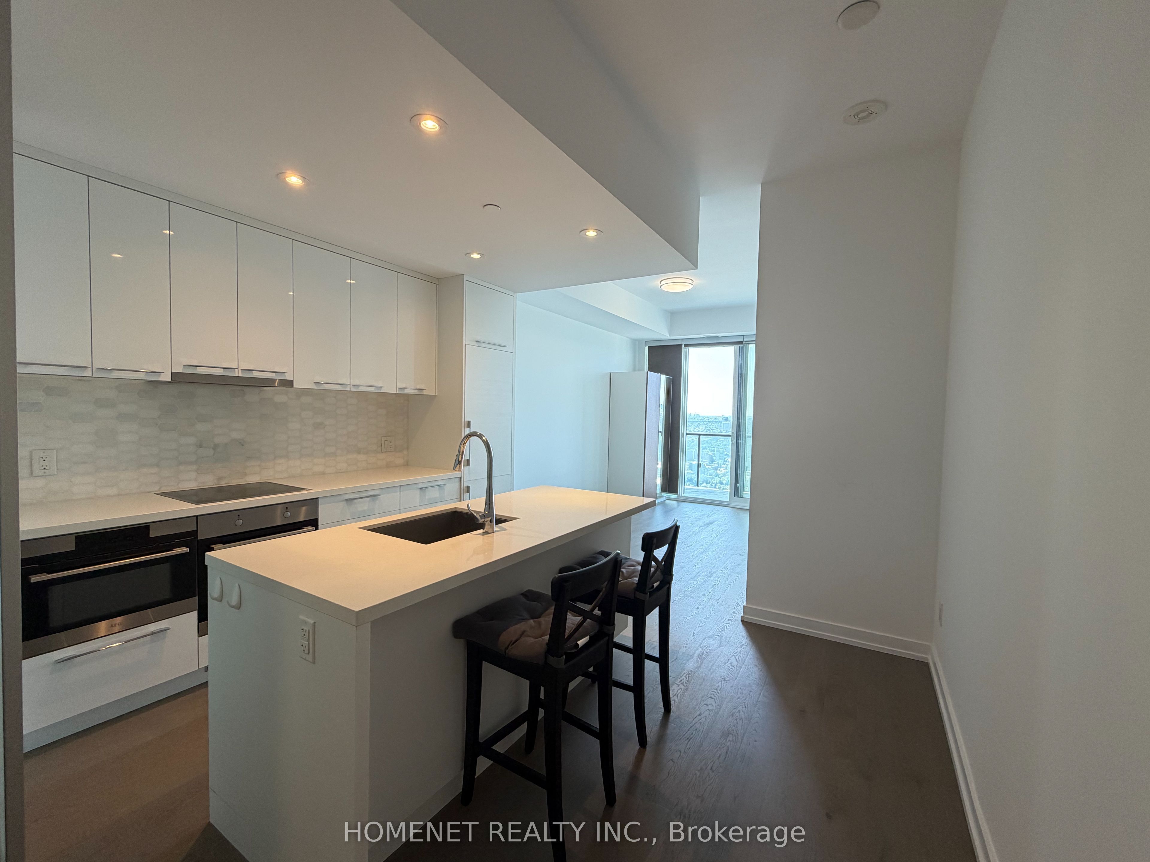488 University Avenue 5101, Toronto, ON M5G 0C1 photo 5