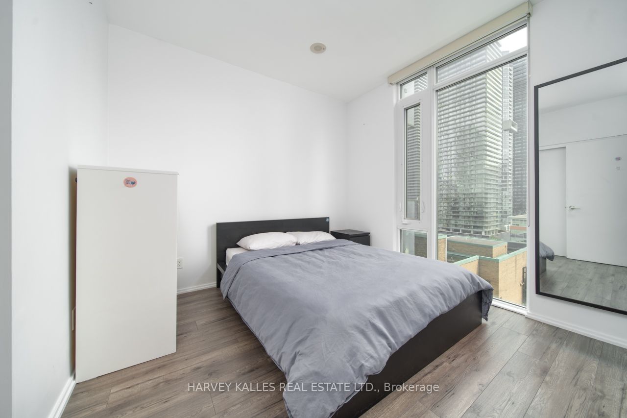 75 St Nicholas Street 1202, Toronto, ON M4Y 0A5 photo 5
