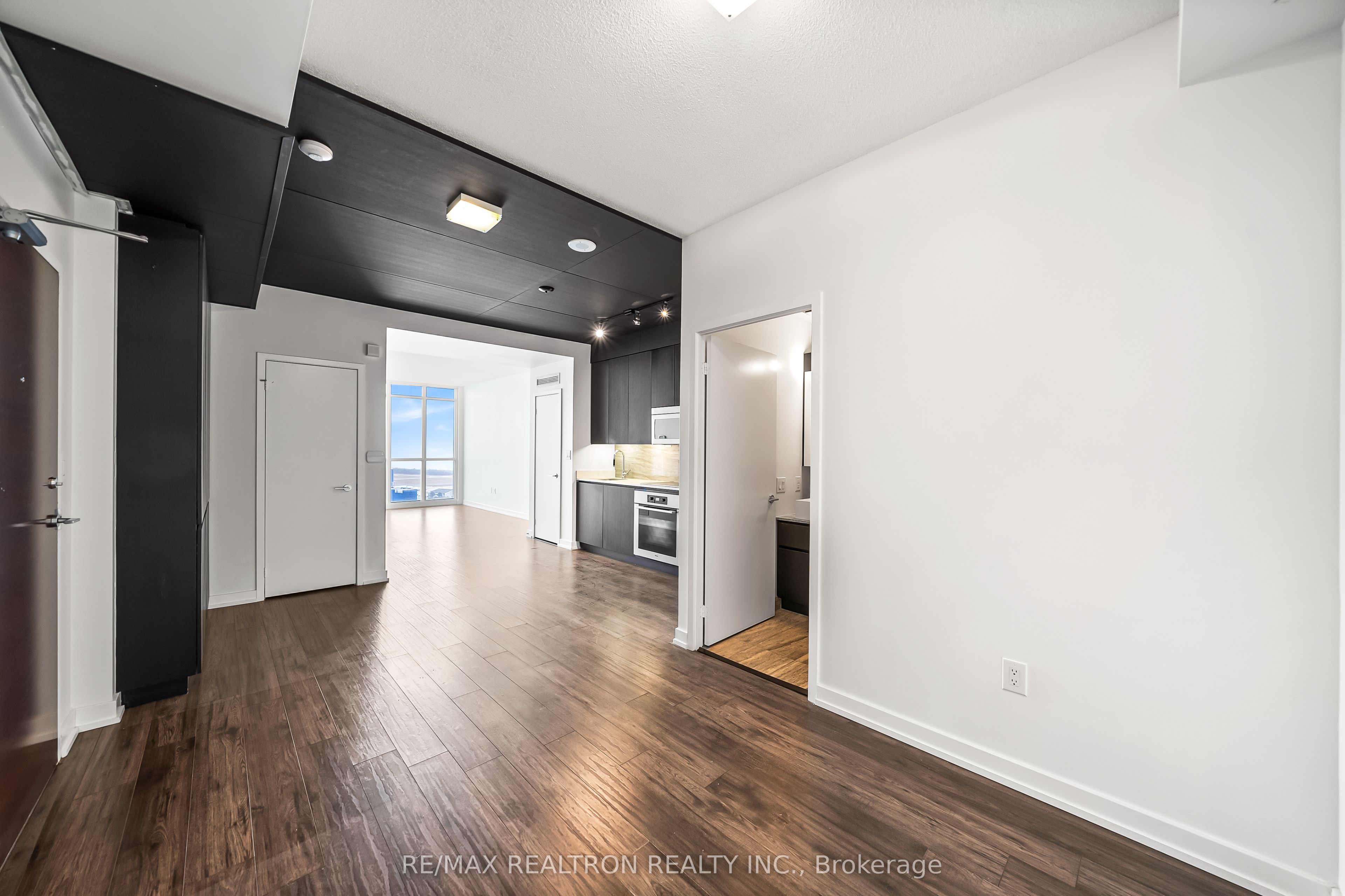 15 Iceboat Terrace 3207, Toronto, ON M5V 4A5 photo 4
