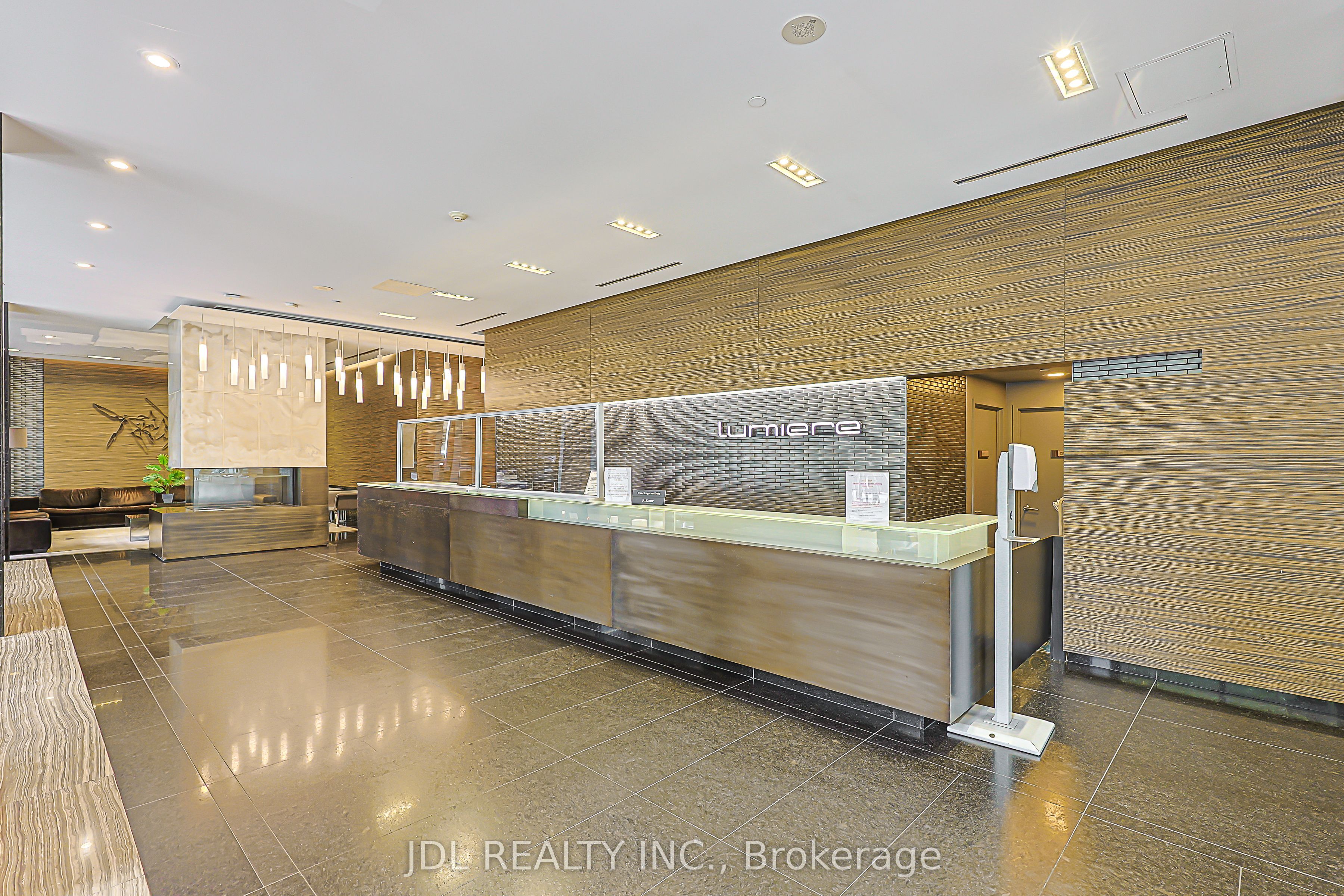 770 Bay Street 1105, Toronto, ON M5G 0A6 photo 3