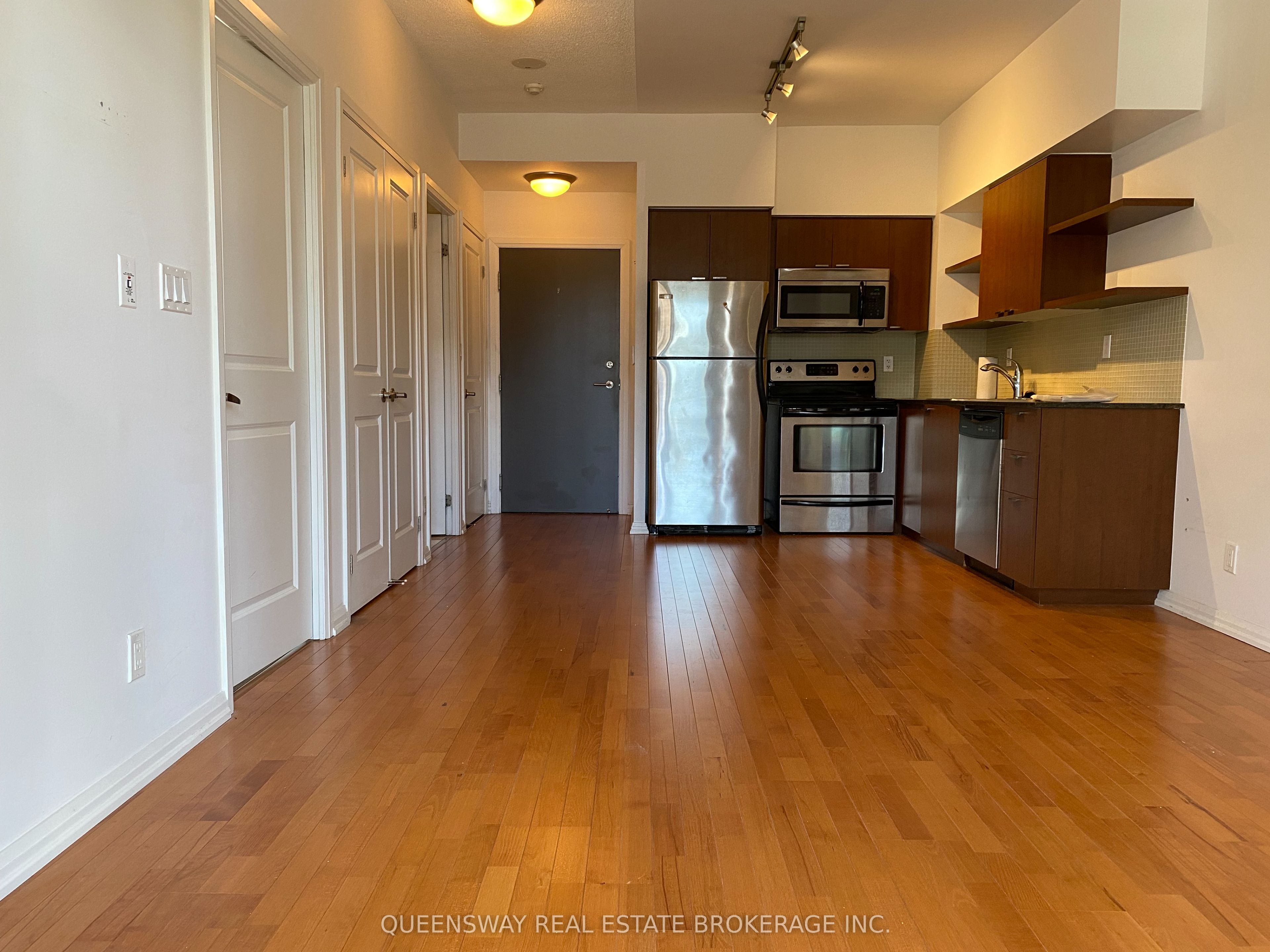 35 Hayden Street 1118, Toronto, ON M4Y 3C3 photo 2