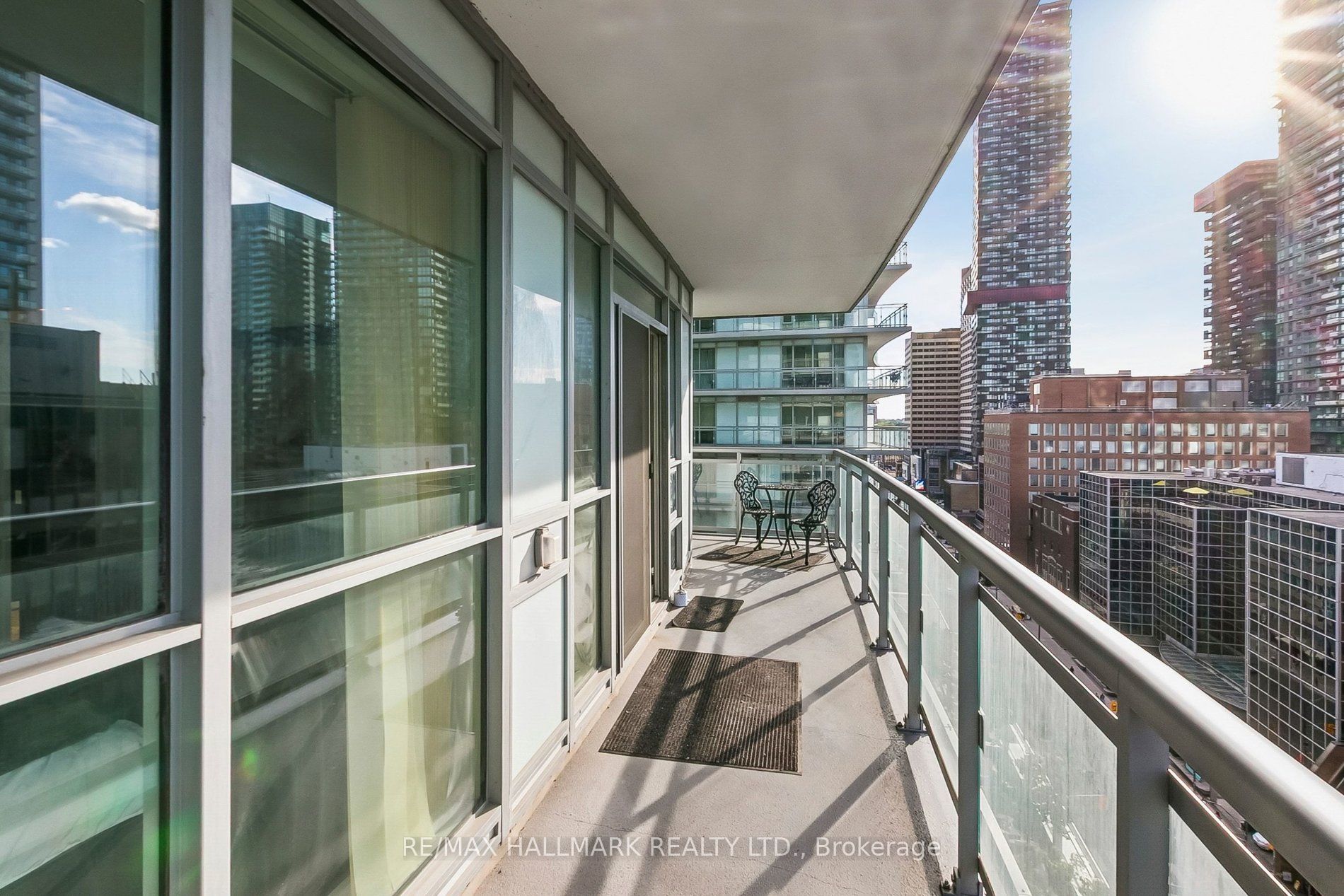 98 Lillian Street 1212, Toronto, ON M4S 0A5 photo 5