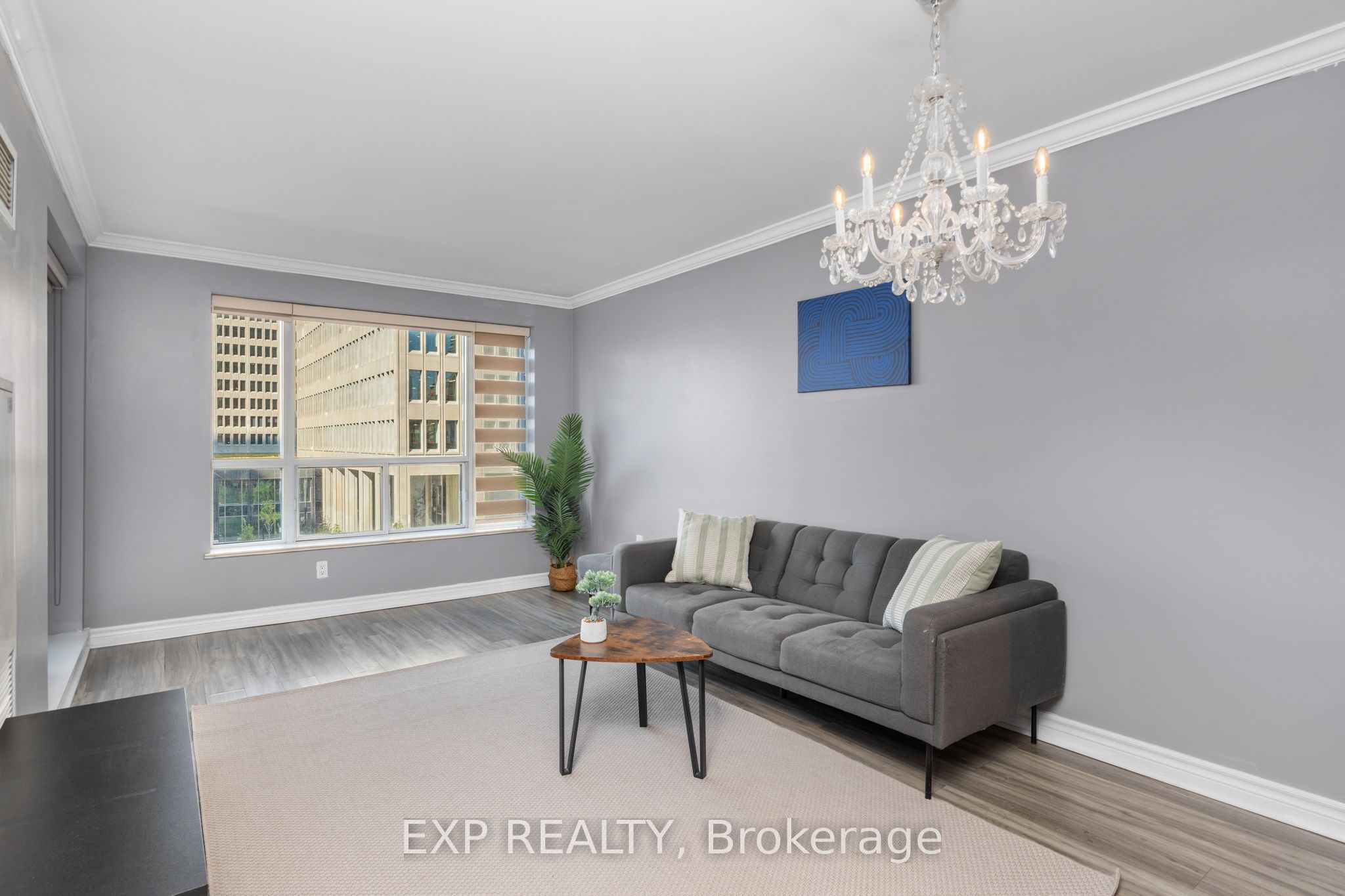 889 Bay Street 409, Toronto, ON M5S 3K5 photo 5