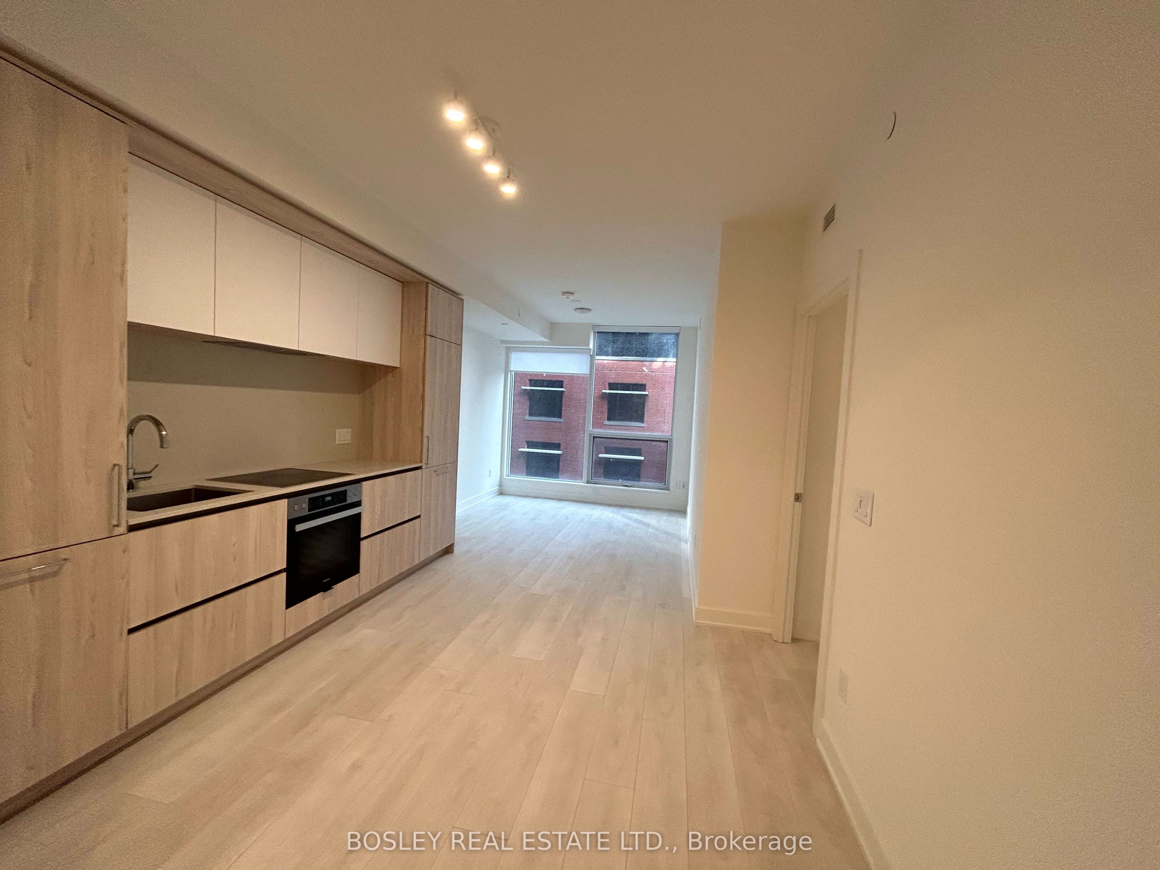 15 Mercer Street 714, Toronto, ON M5V 3C6 photo 3