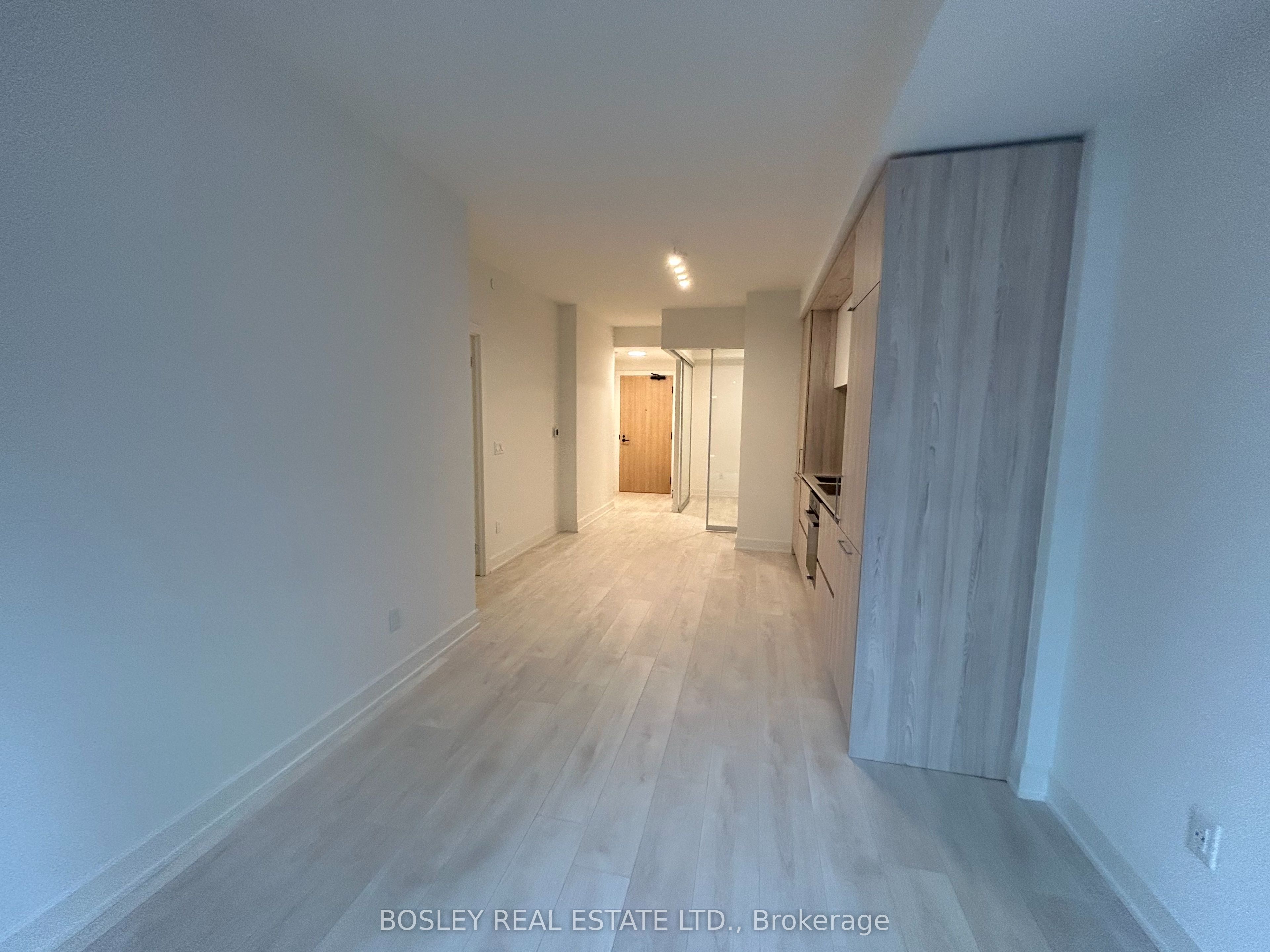 15 Mercer Street 714, Toronto, ON M5V 3C6 photo 4