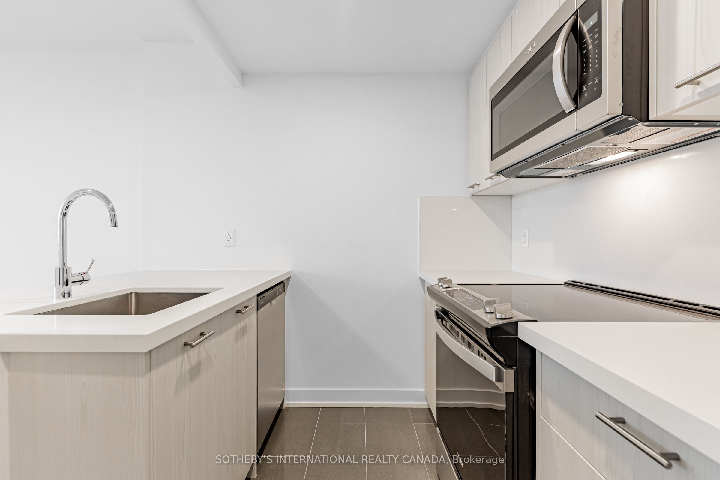 191 Sherbourne Street 1703, Toronto, ON M5A 3X1