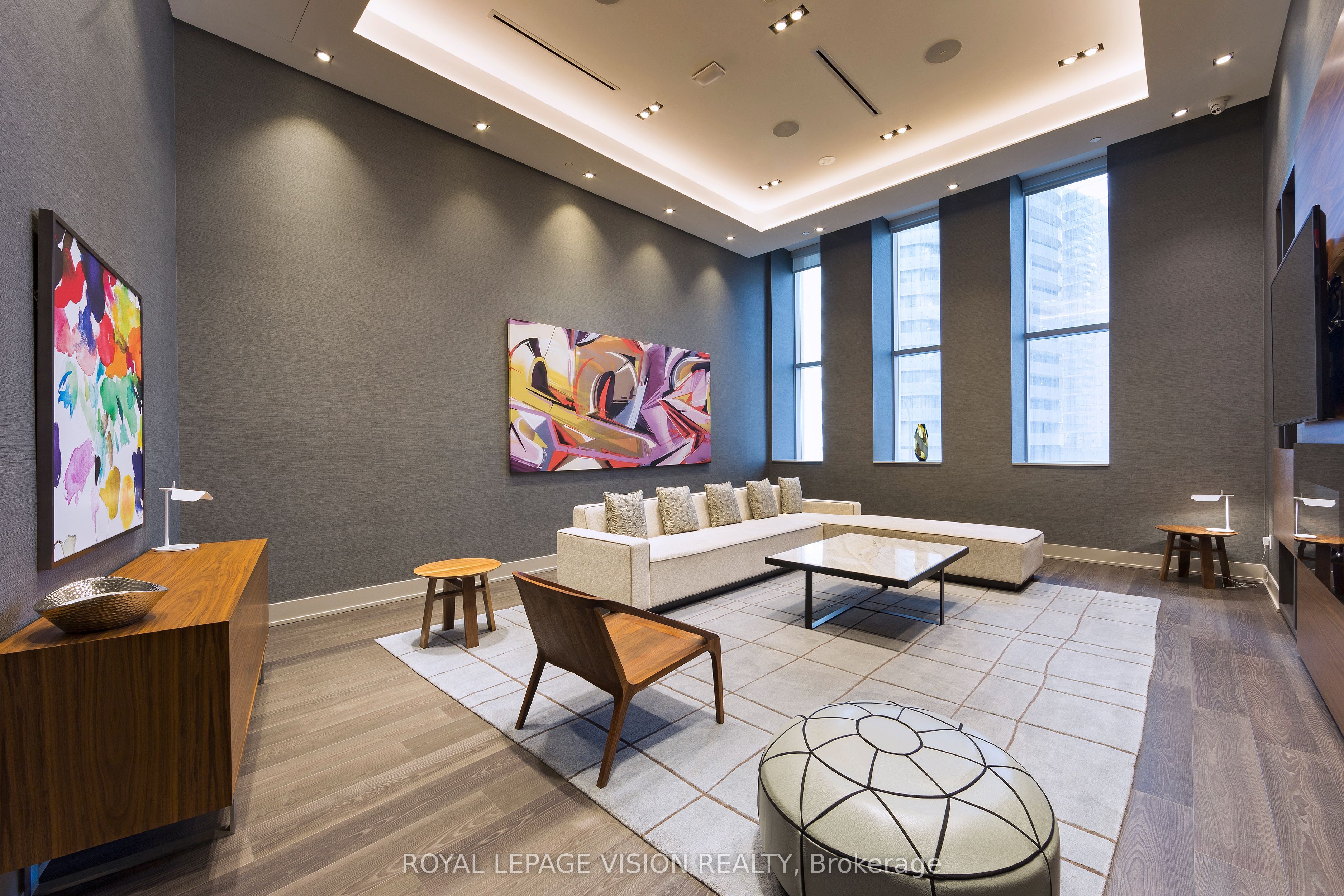 10 York Street 5813, Toronto, ON M5J 0E1 photo 5