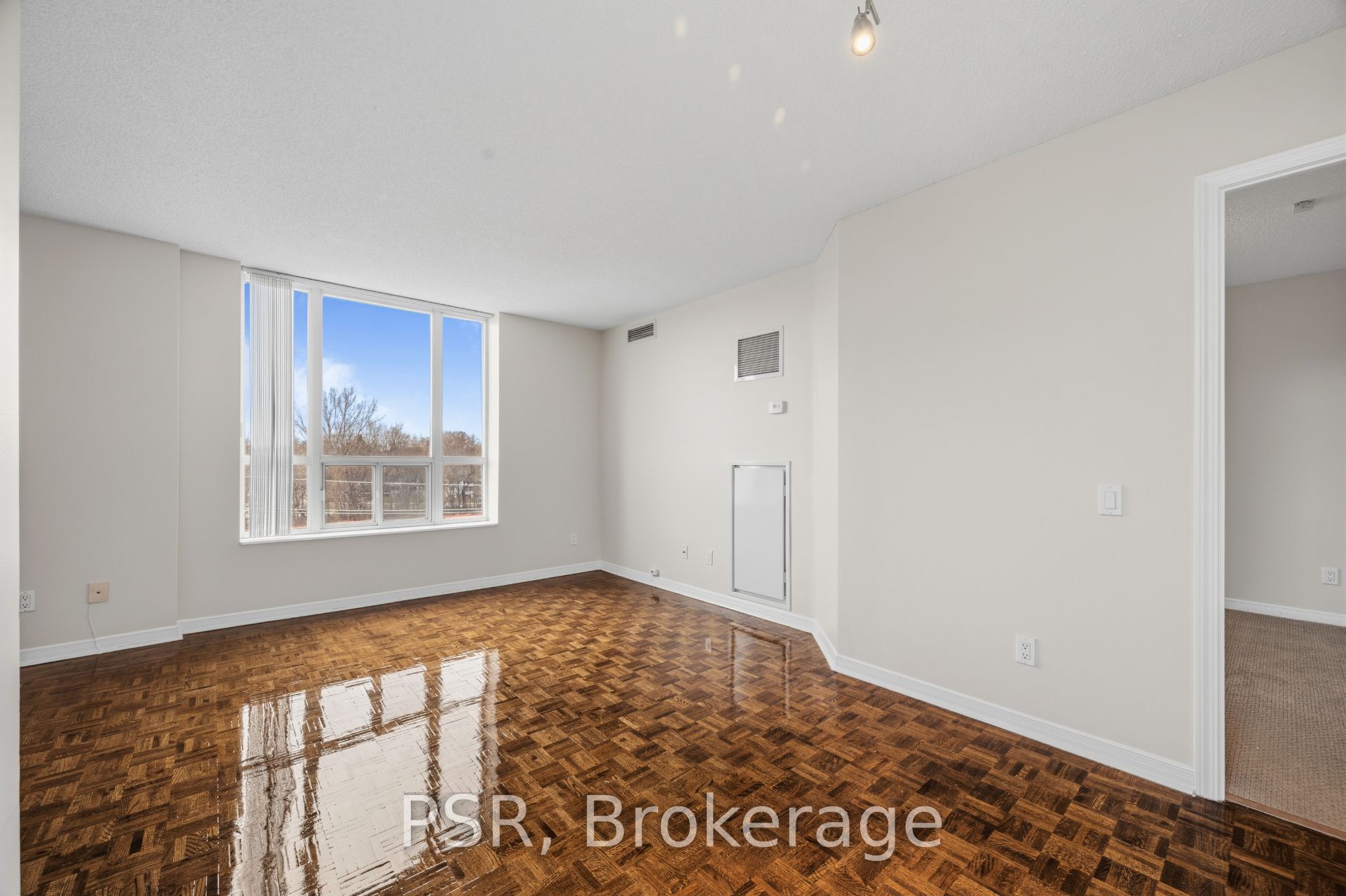 515 Rosewell Avenue 302, Toronto, ON M4R 2J3 photo 4