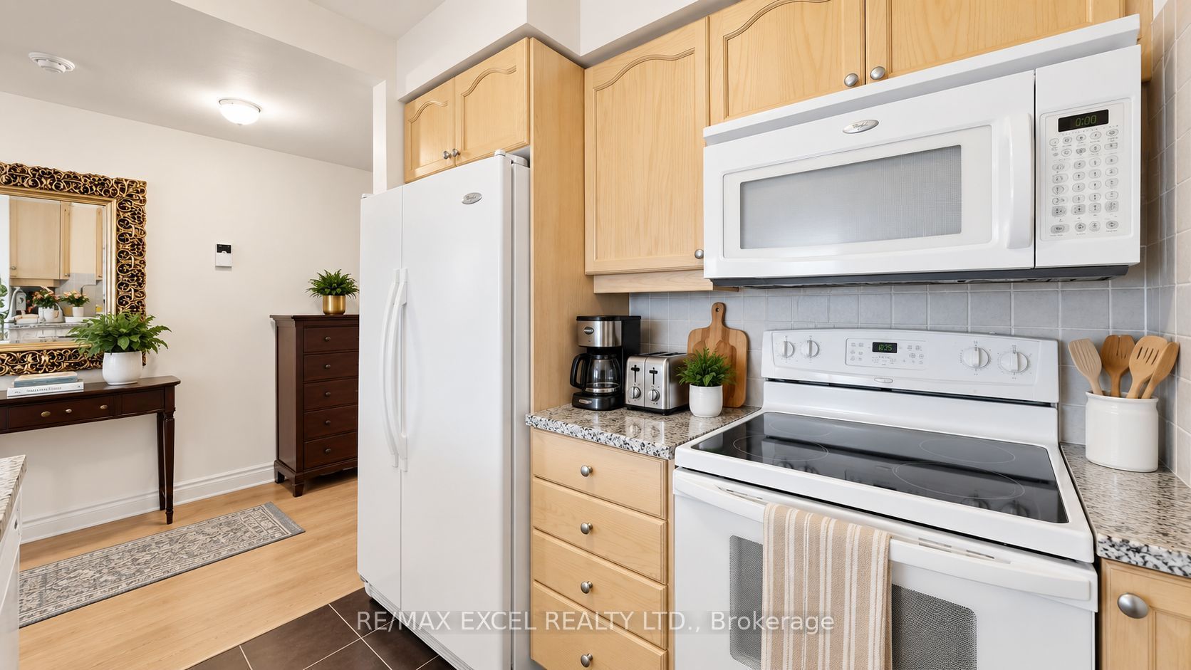 15 Greenview Avenue 2510, Toronto, ON M2M 4M7 photo 5