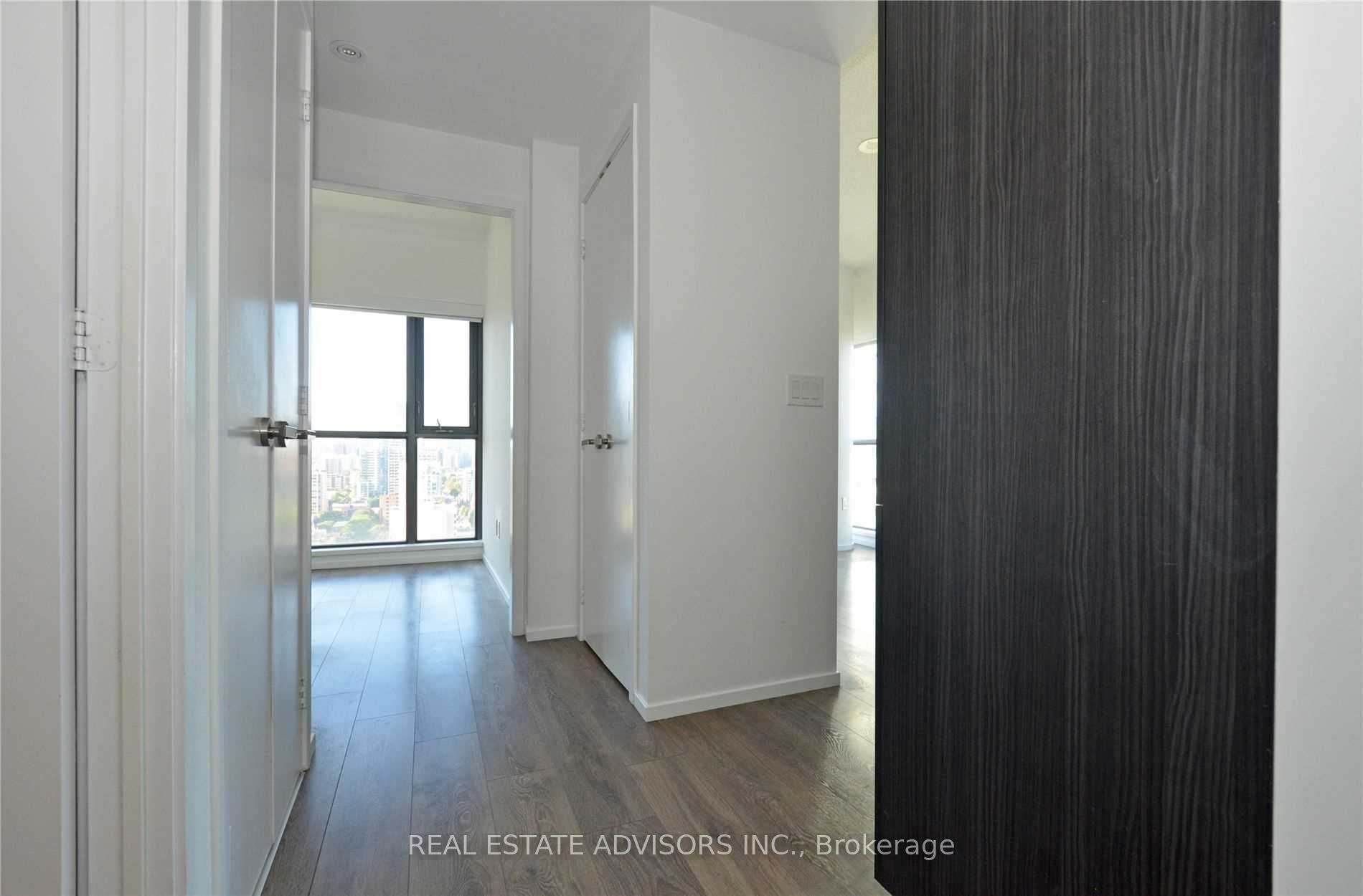 159 Dundas Street E 2306, Toronto, ON M5B 1E4 photo 5