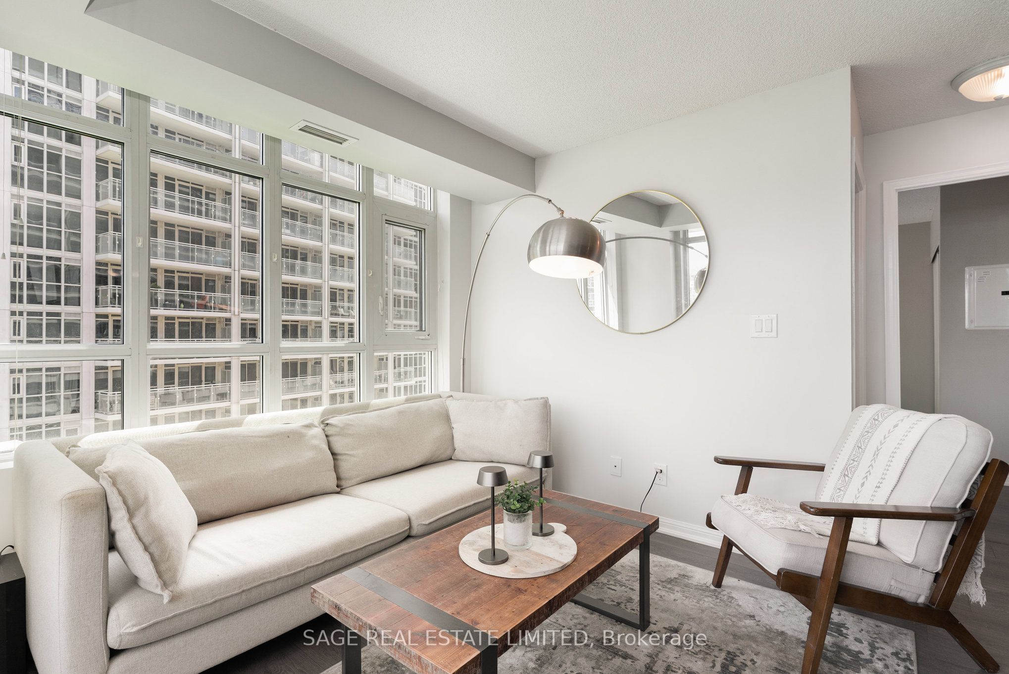 35 Bastion Street 1019, Toronto, ON M5V 0C2 photo 2